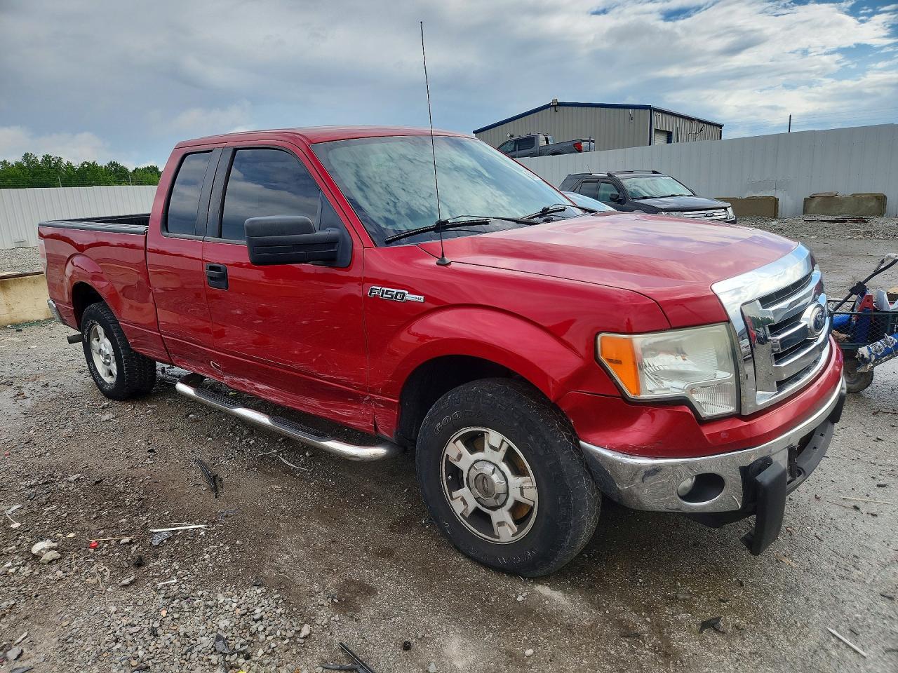 2011 Ford F150 Super Cab Red vin: 1FTEX1CM4BFA25392