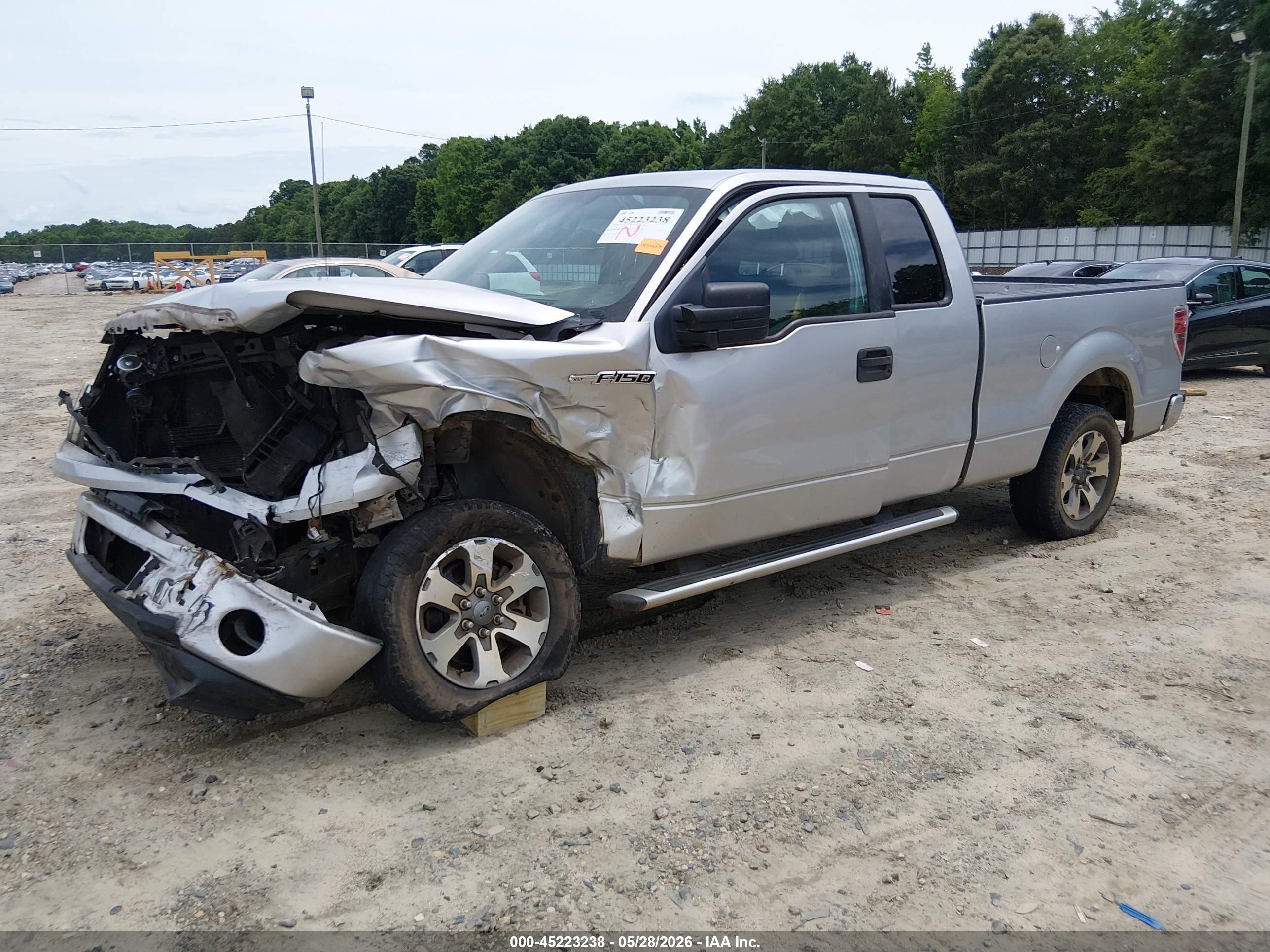 2011 Ford F-150 Xlt Silver vin: 1FTEX1CM4BFC82827