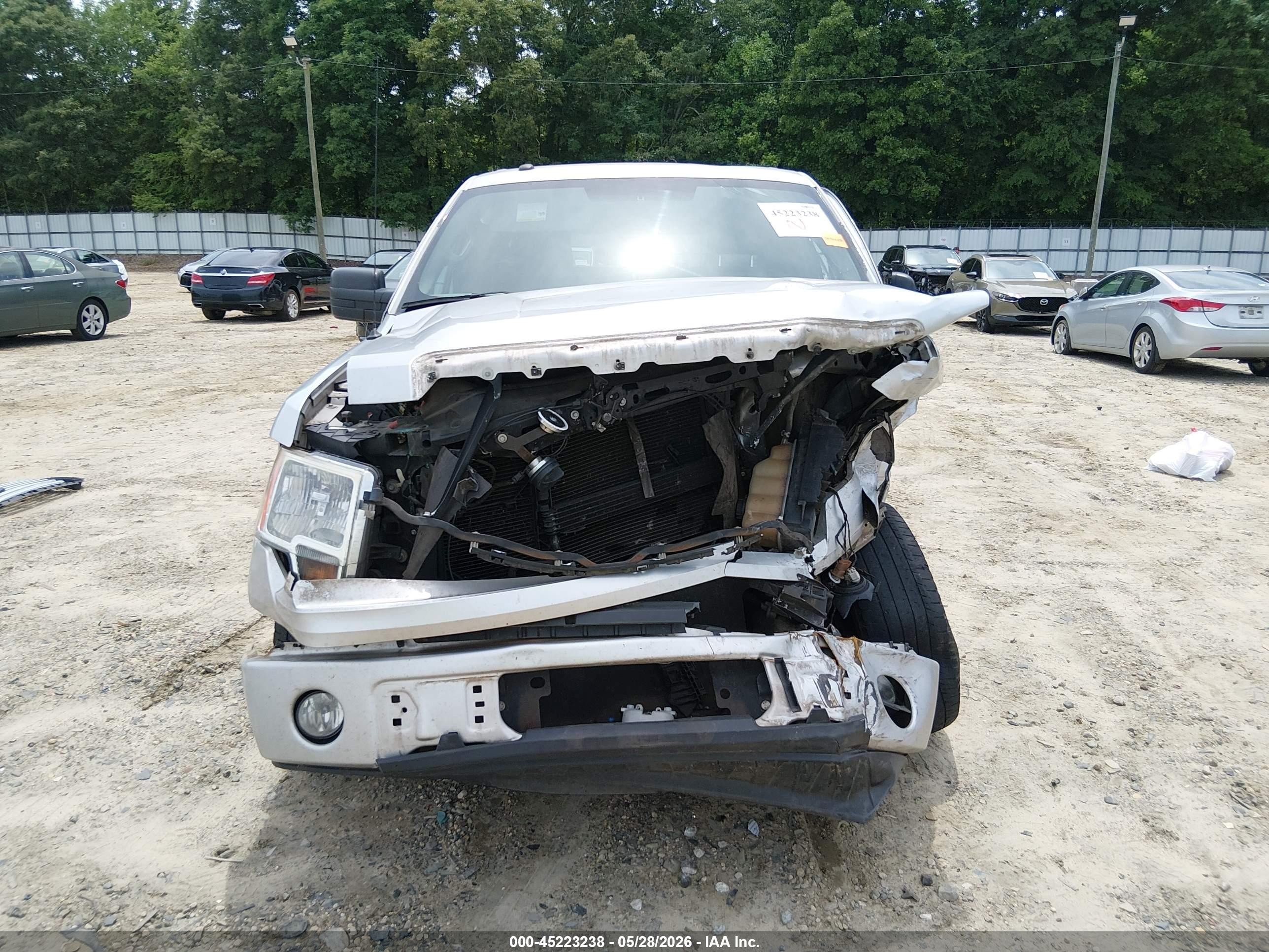 2011 Ford F-150 Xlt Silver vin: 1FTEX1CM4BFC82827