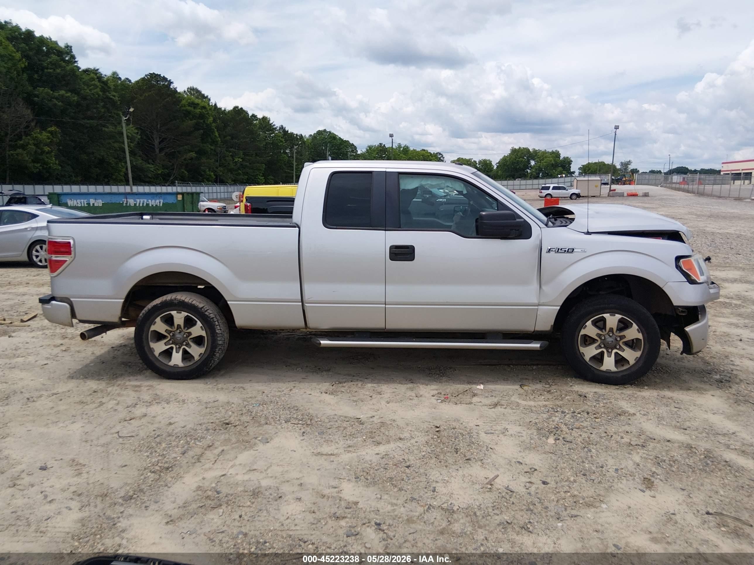 2011 Ford F-150 Xlt Silver vin: 1FTEX1CM4BFC82827