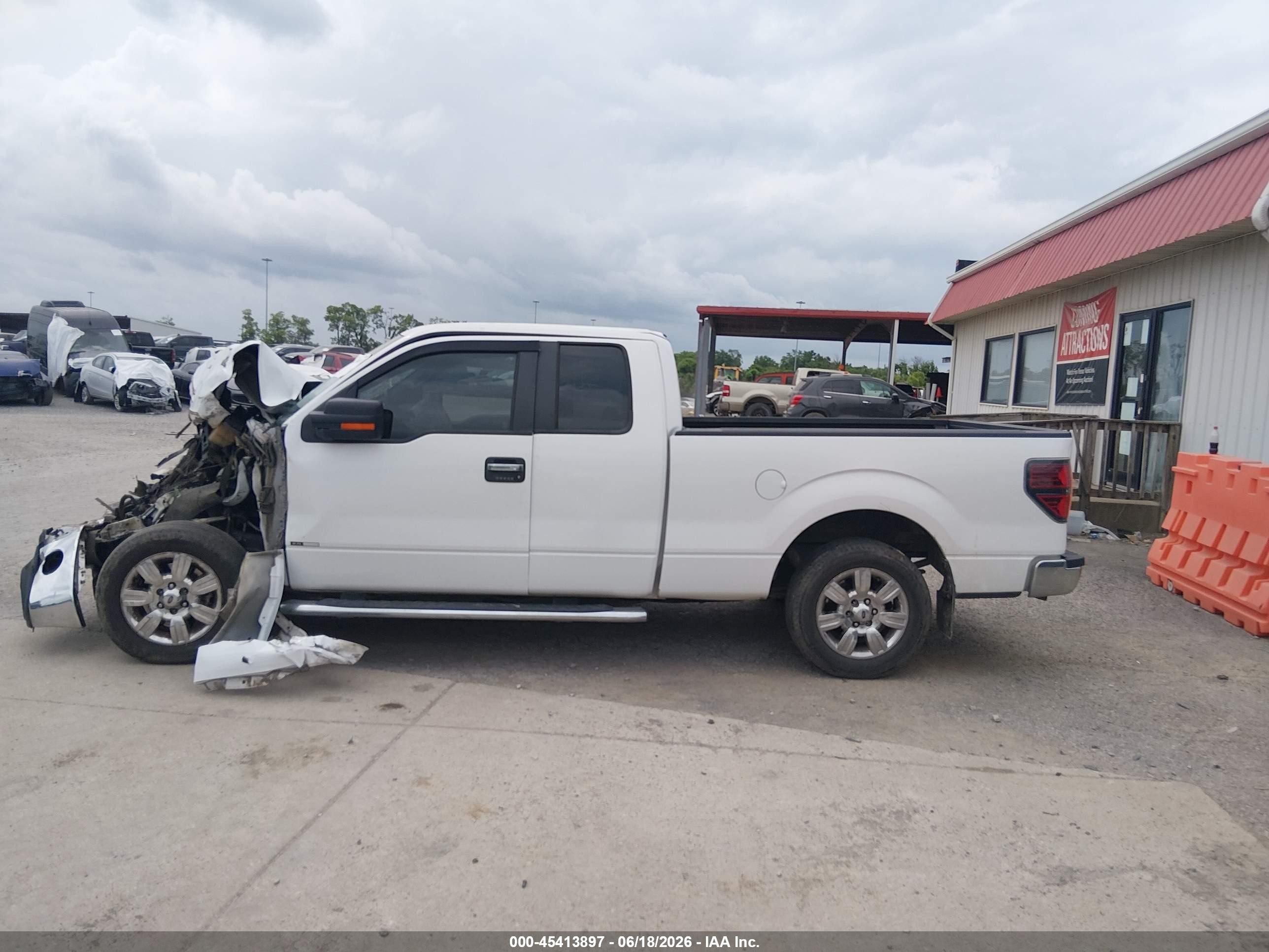 2011 Ford F-150 Xlt White vin: 1FTEX1CM4BFD19617