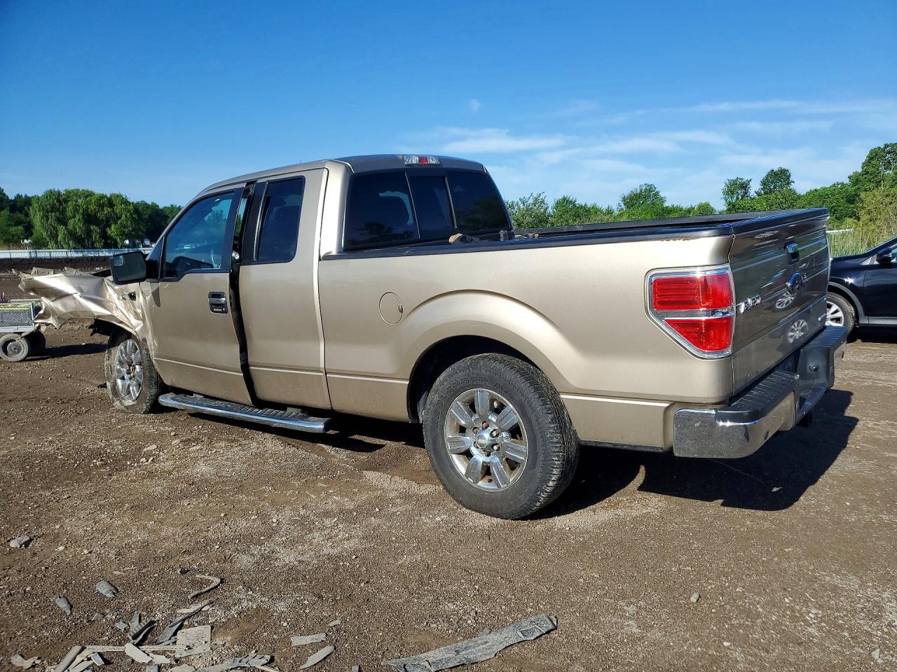 2012 Ford F150 Super Cab Gold vin: 1FTEX1CM4CFC91495