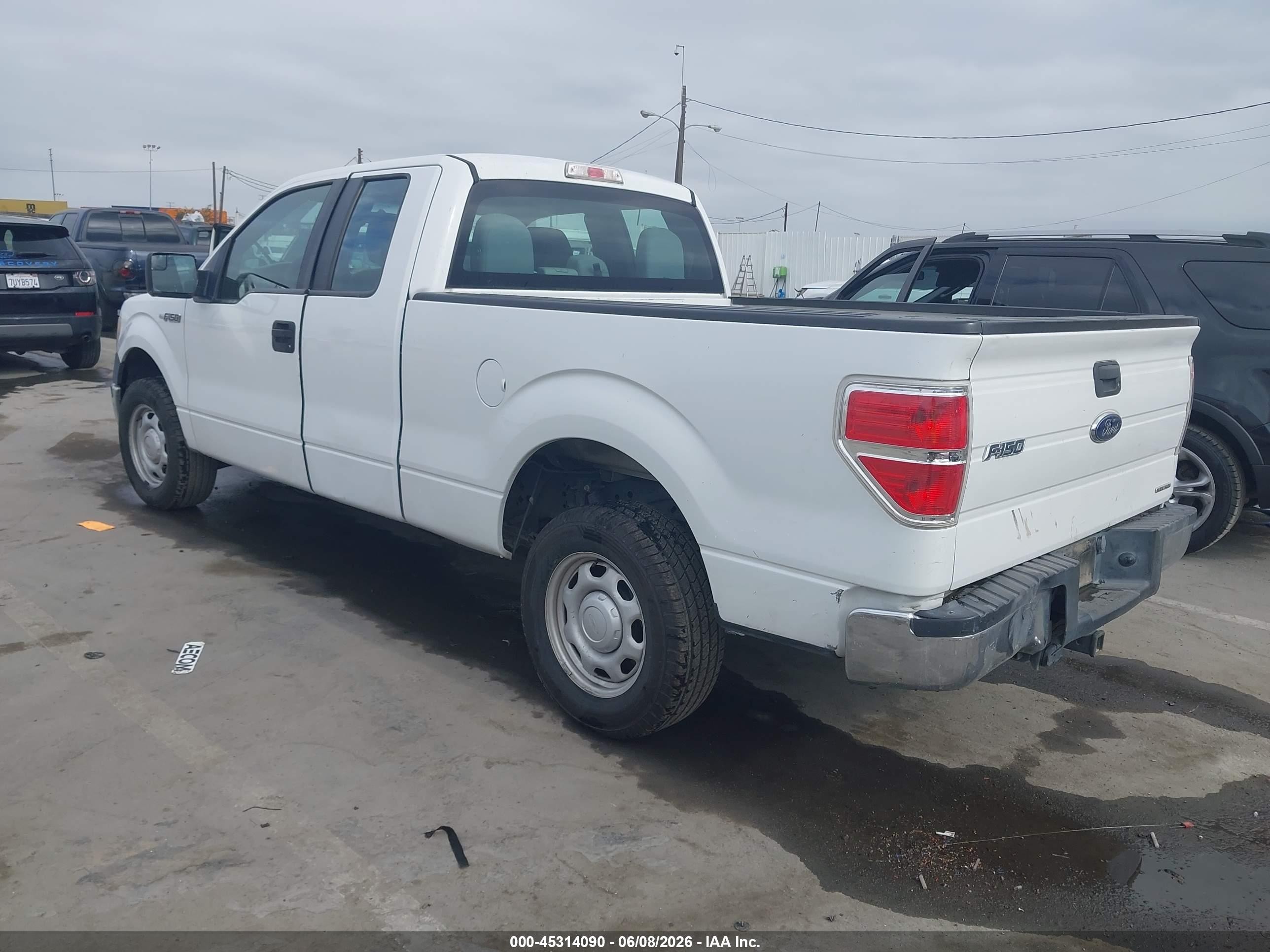 2013 Ford F-150 Xl White vin: 1FTEX1CM4DFB37838