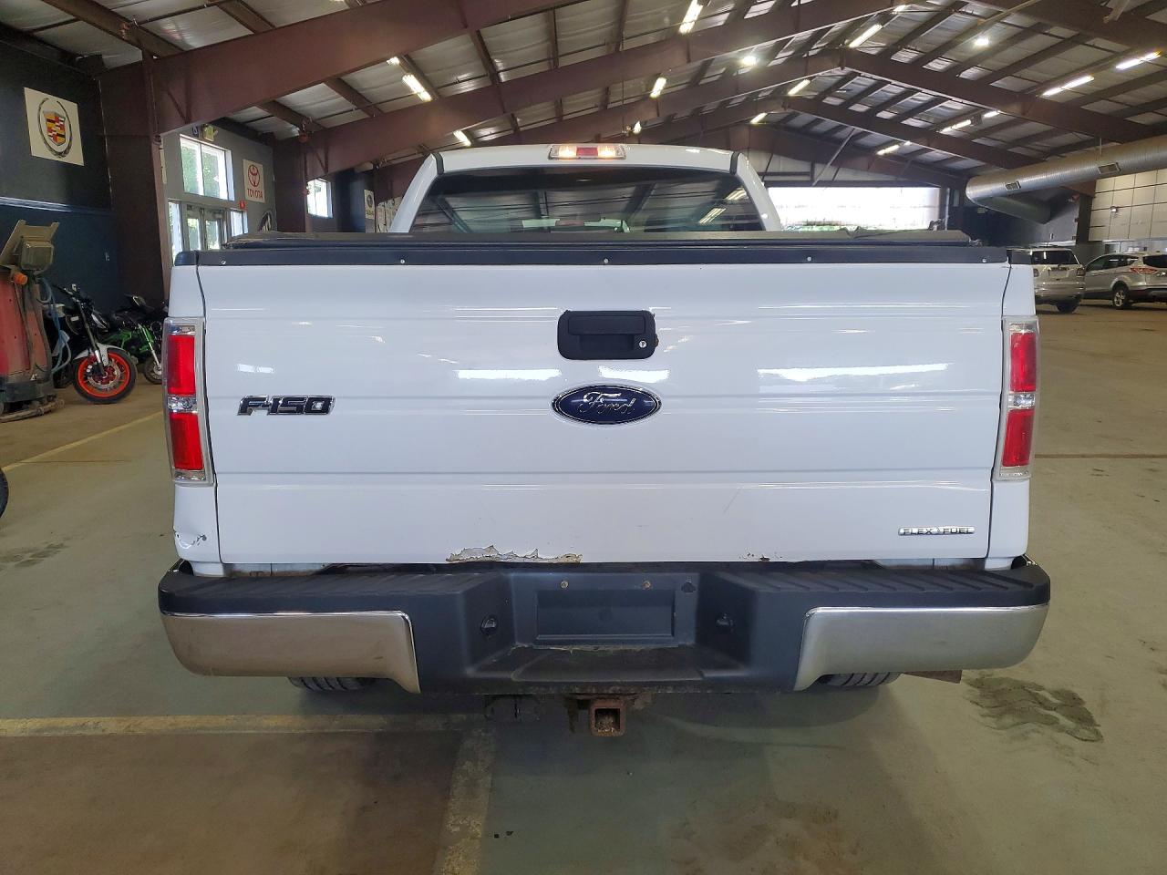 2013 Ford F150 Super Cab Белый vin: 1FTEX1CM4DFB46460