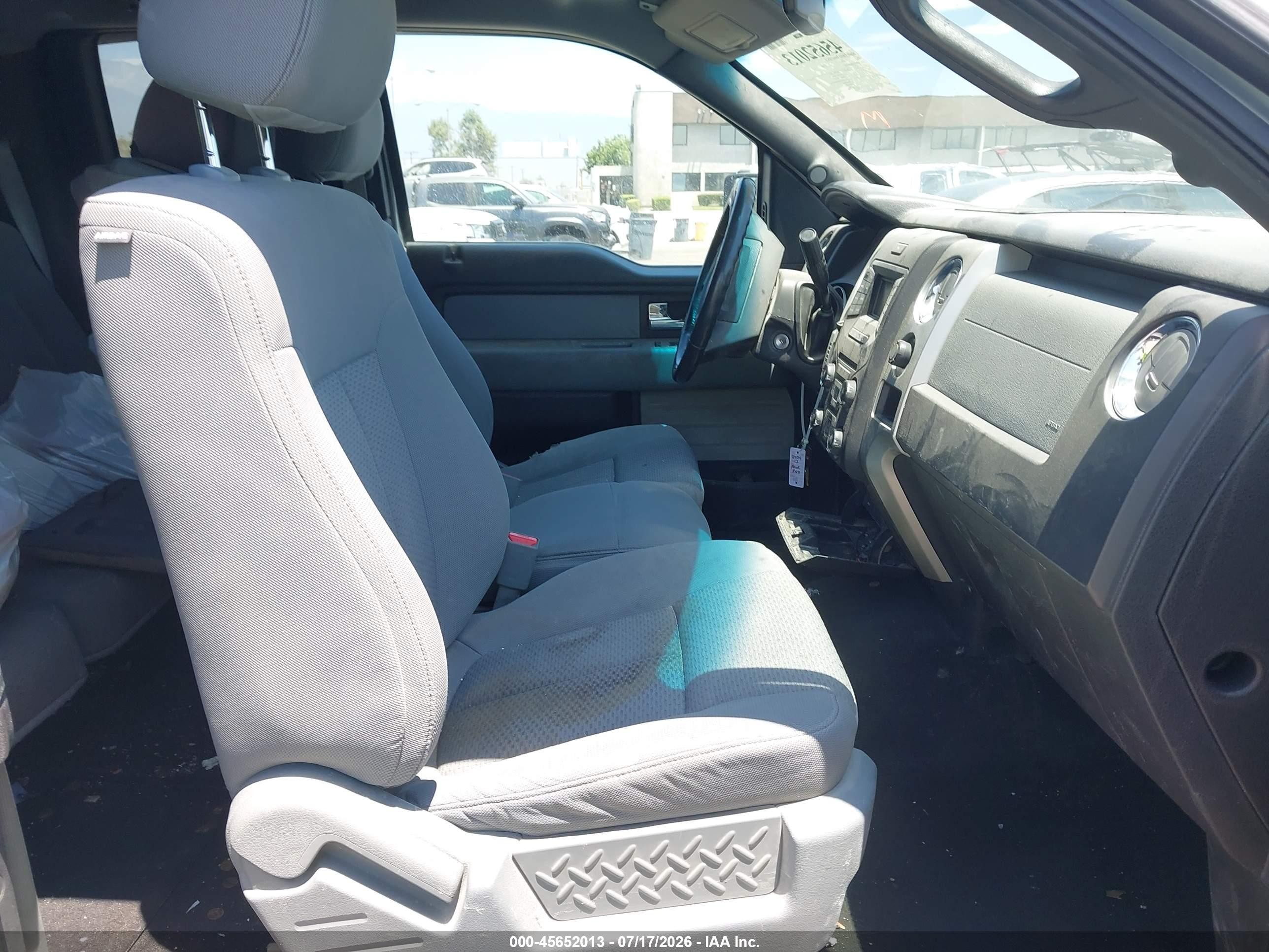 2013 Ford F-150 Xlt Silver vin: 1FTEX1CM4DFC27703