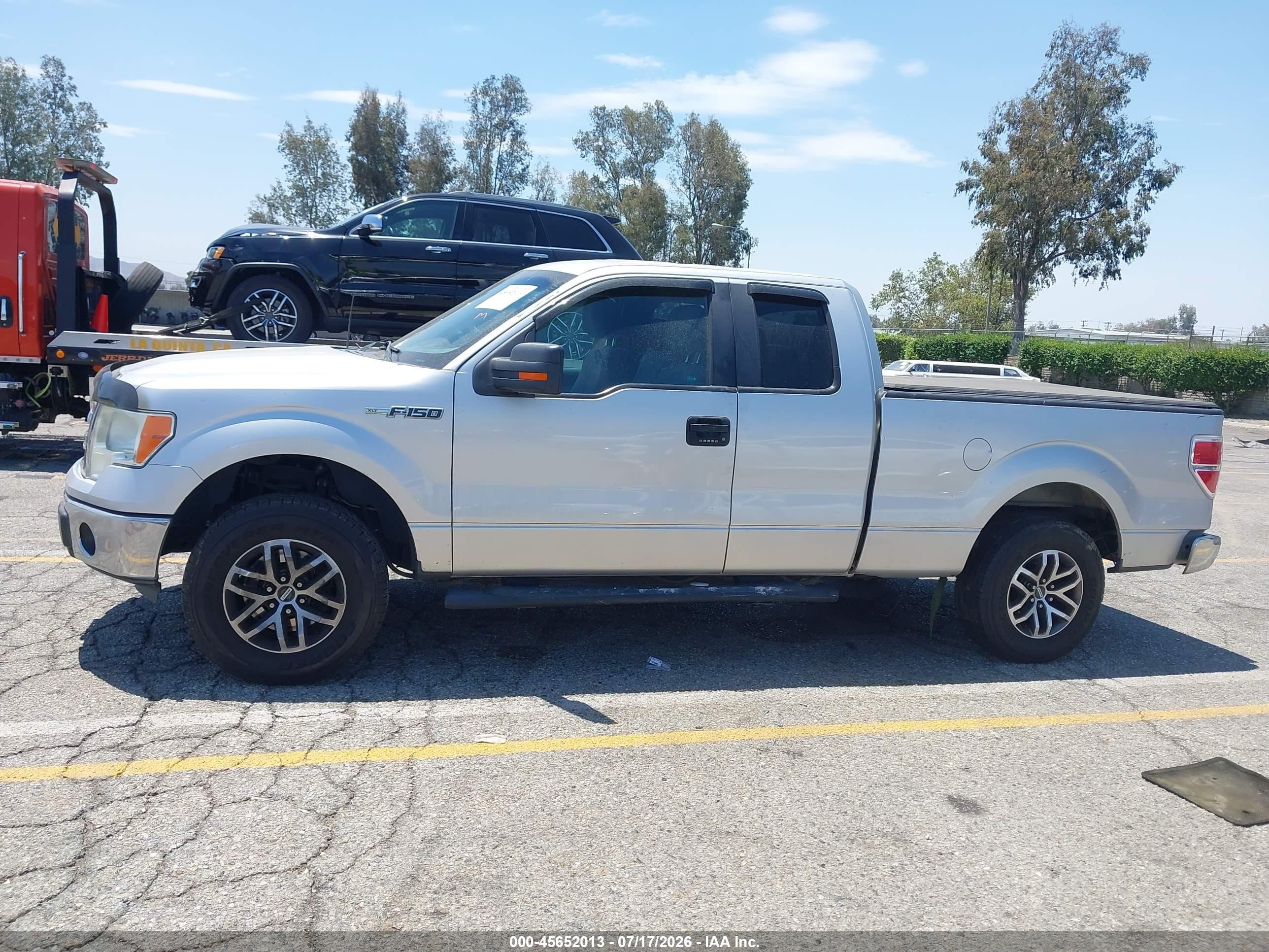 2013 Ford F-150 Xlt Silver vin: 1FTEX1CM4DFC27703