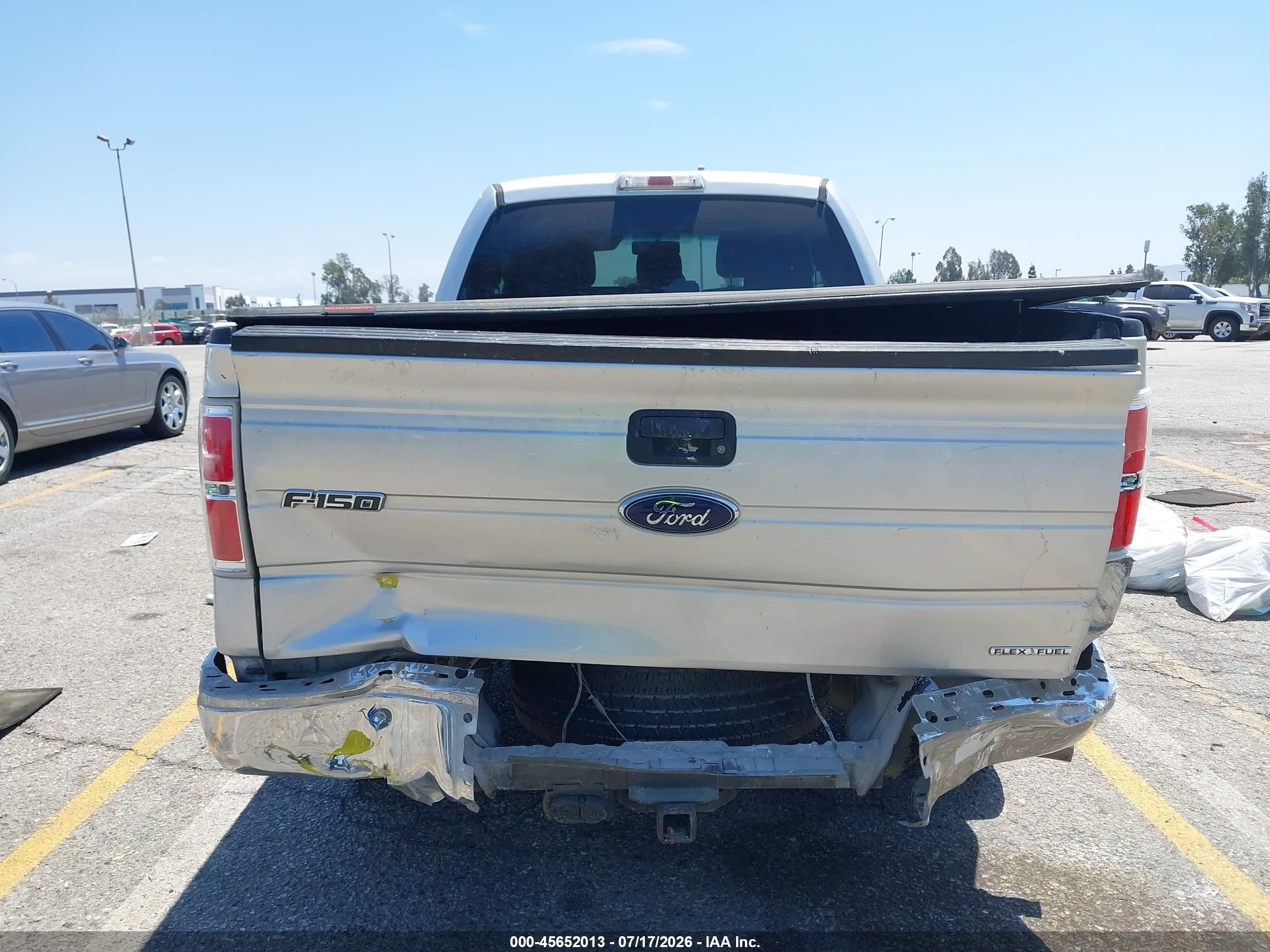 2013 Ford F-150 Xlt Silver vin: 1FTEX1CM4DFC27703