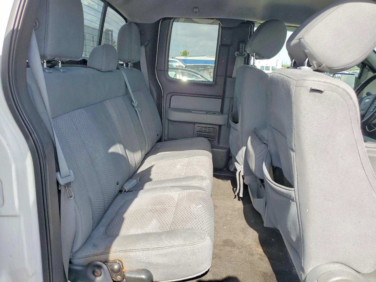 2013 Ford F150 Super Cab White vin: 1FTEX1CM4DFC58966