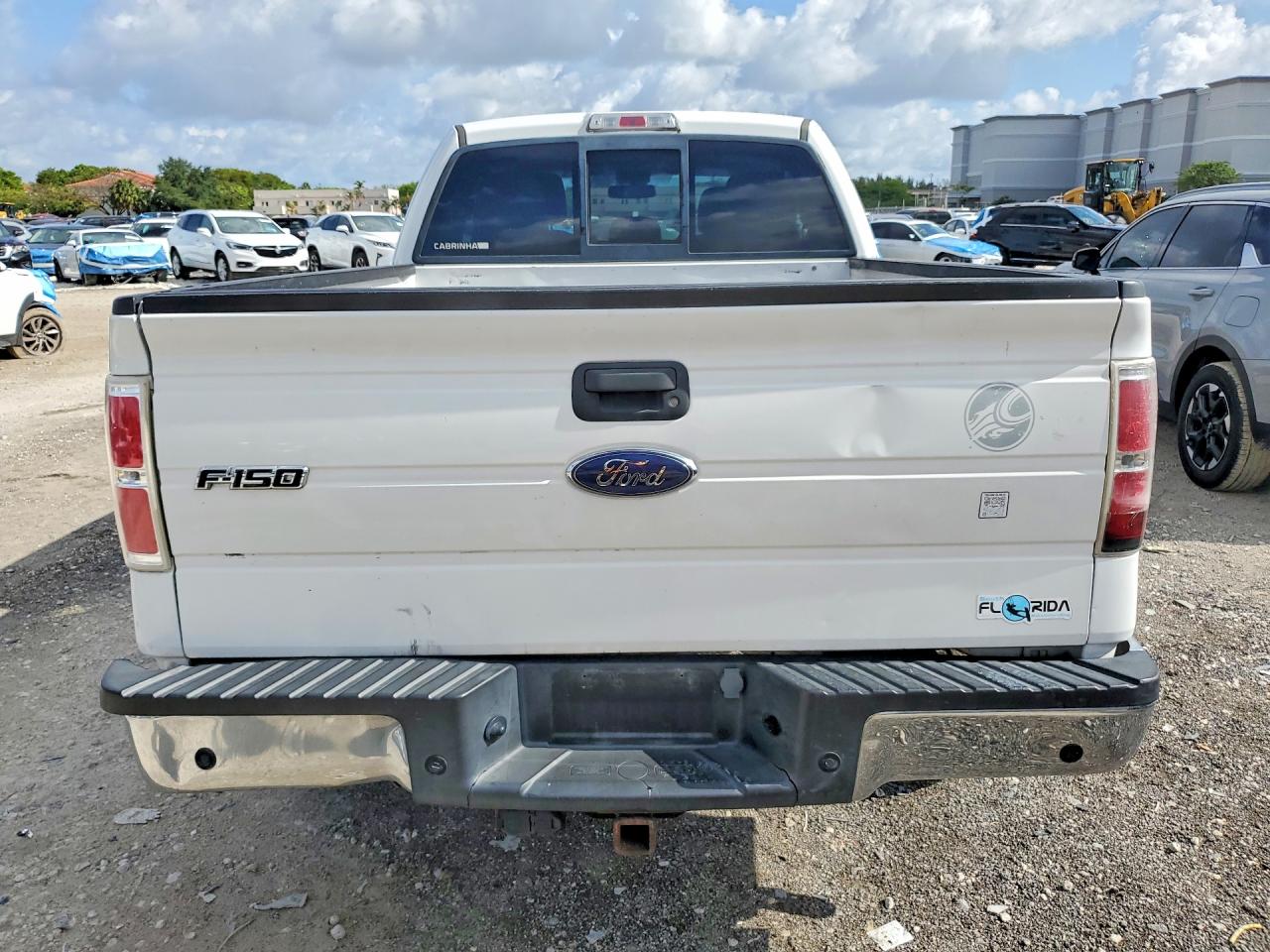 2013 Ford F150 Super Cab White vin: 1FTEX1CM4DFC58966