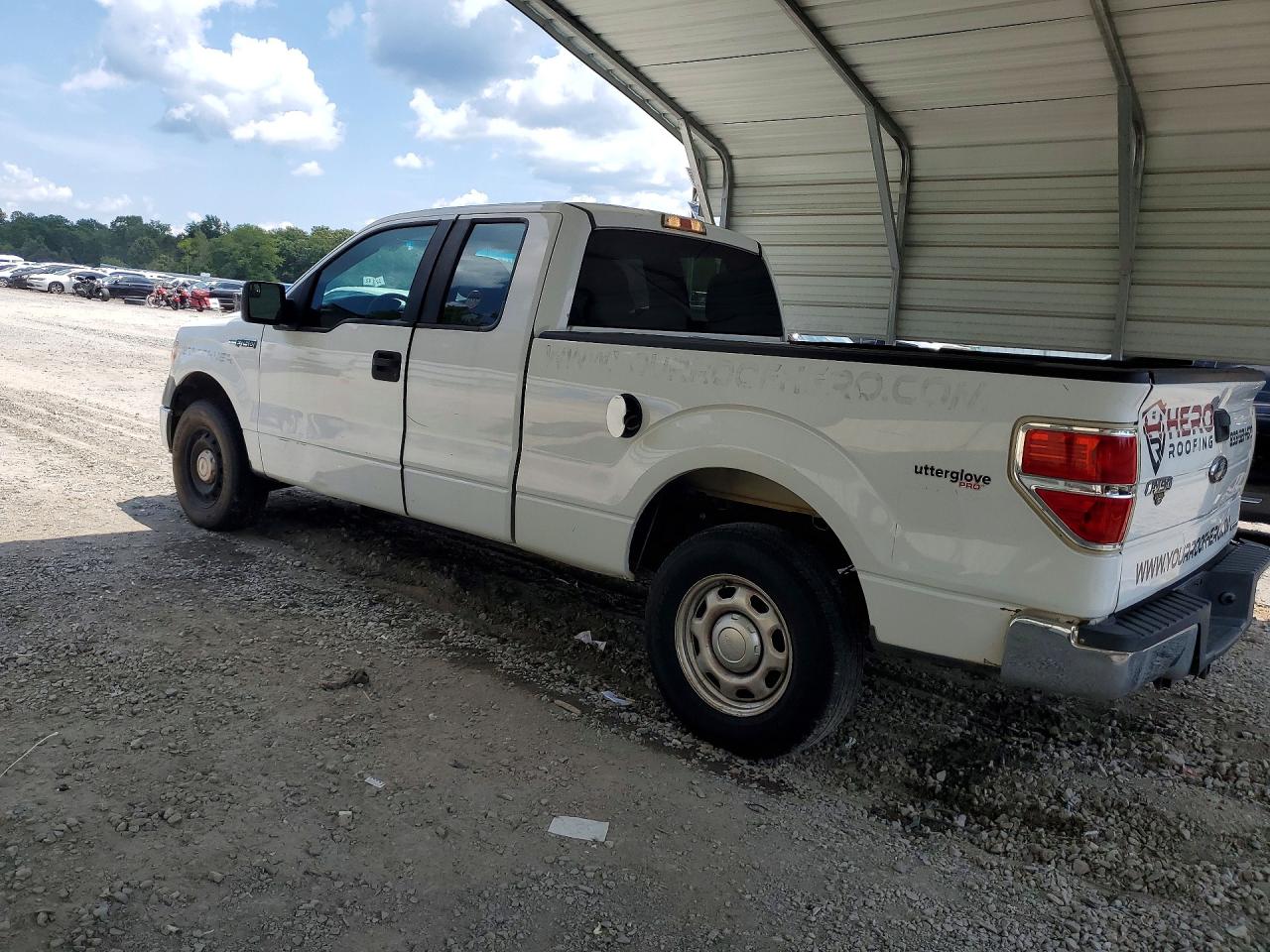 2013 Ford F150 Super Cab White vin: 1FTEX1CM4DKD10457