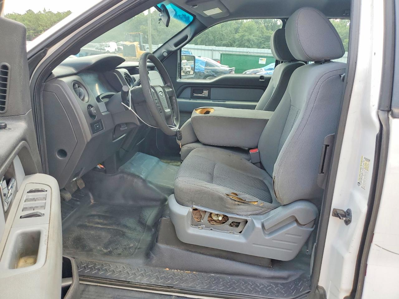 2013 Ford F150 Super Cab White vin: 1FTEX1CM4DKD10457