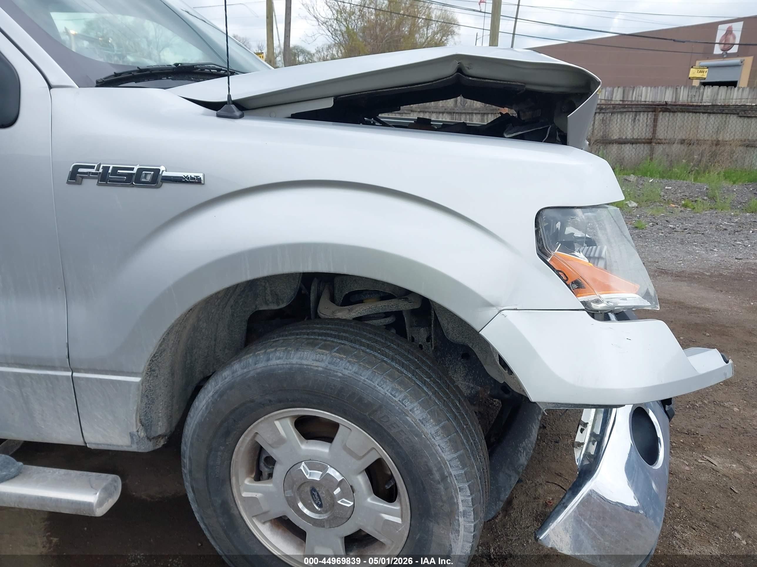 2014 Ford F-150 Xlt Silver vin: 1FTEX1CM4EKF60671