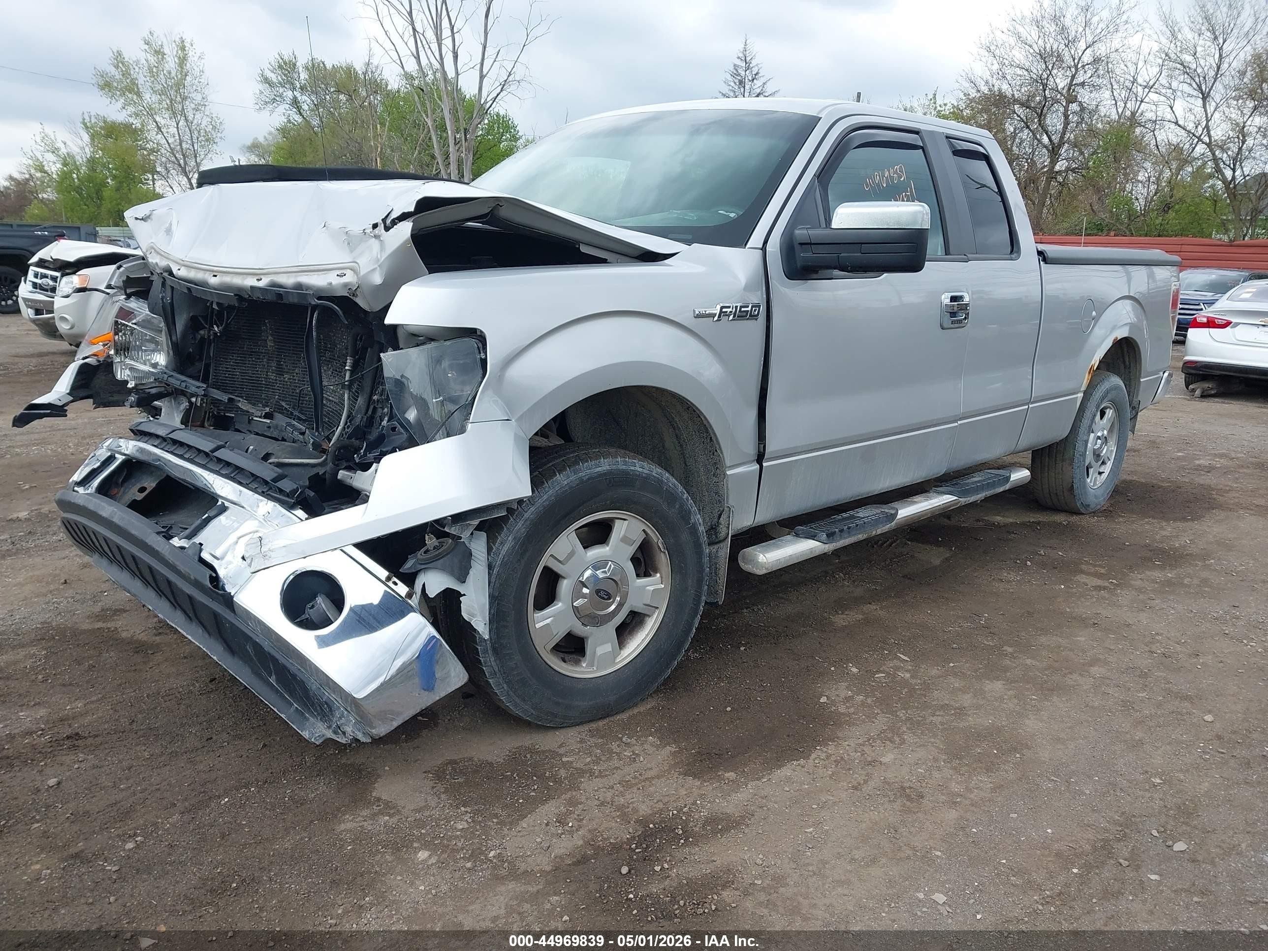 2014 Ford F-150 Xlt Silver vin: 1FTEX1CM4EKF60671