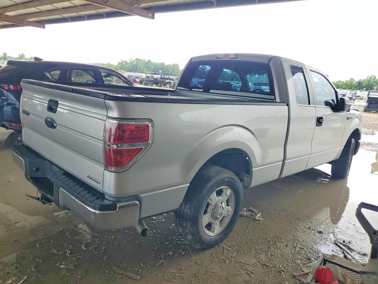 2013 Ford F150 Super Cab Silver vin: 1FTEX1CM5DFB59329