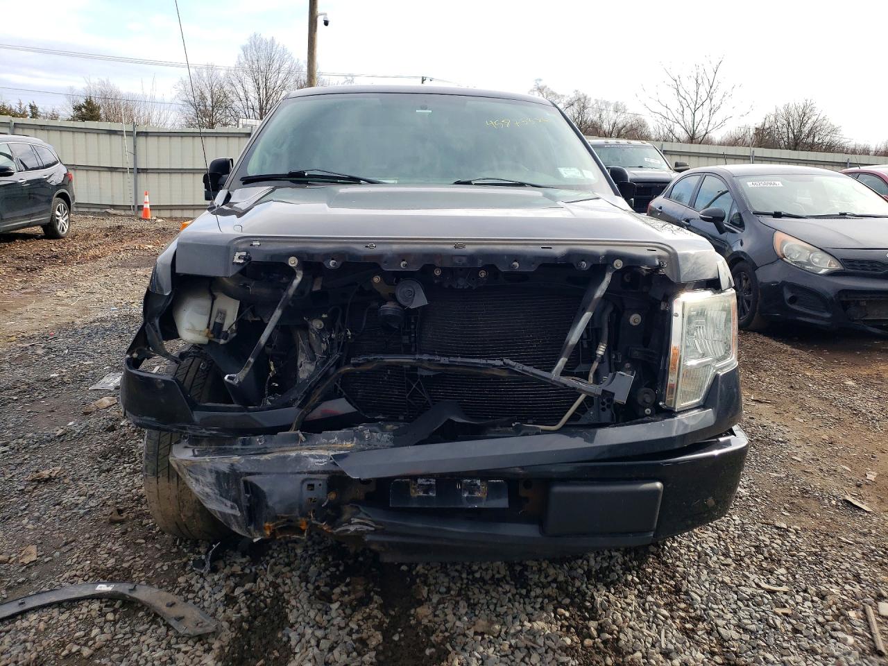 2013 Ford F150 Super Cab Black vin: 1FTEX1CM5DKF43103