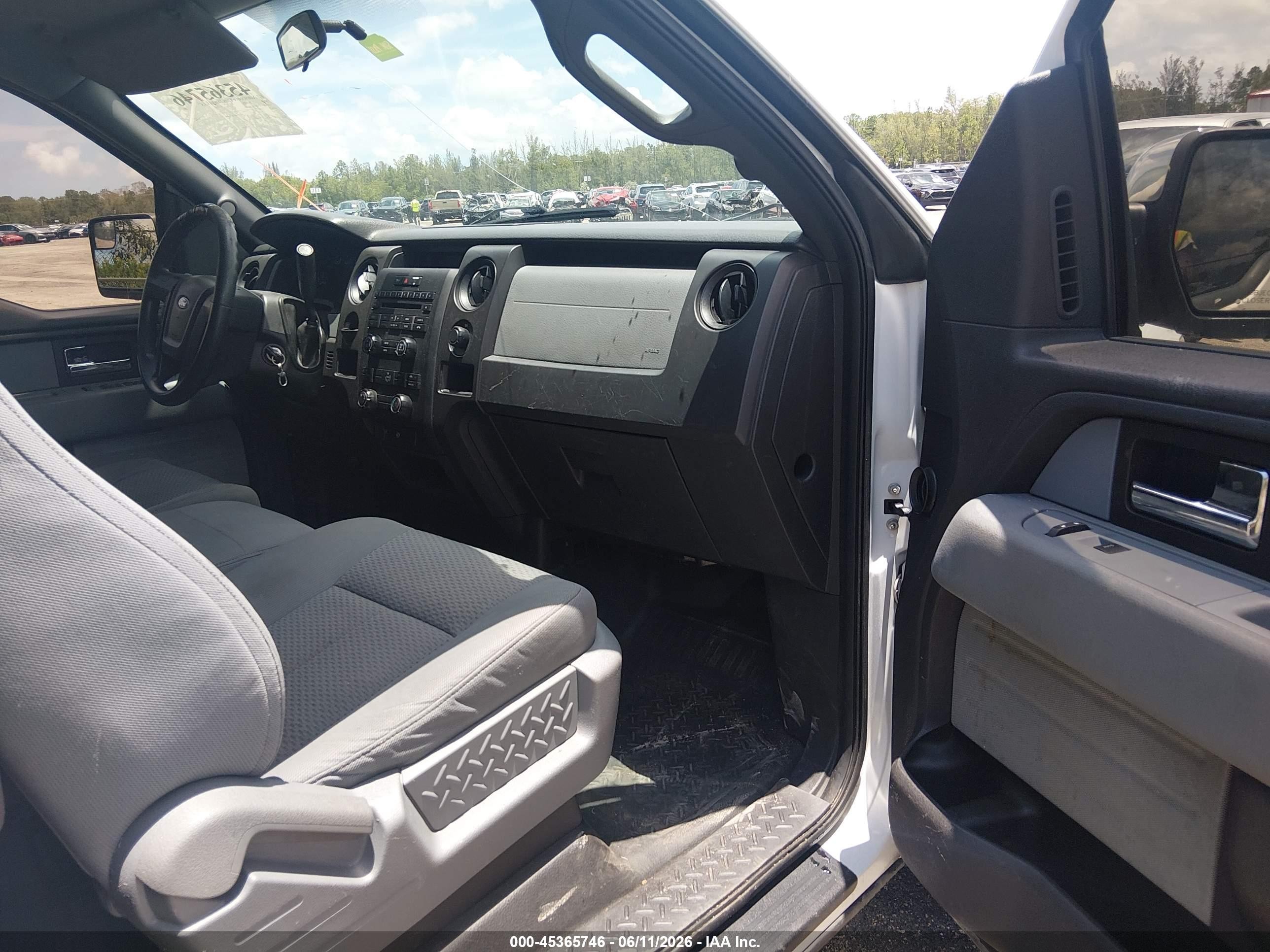2014 Ford F-150 Stx Белый vin: 1FTEX1CM5EFB02324