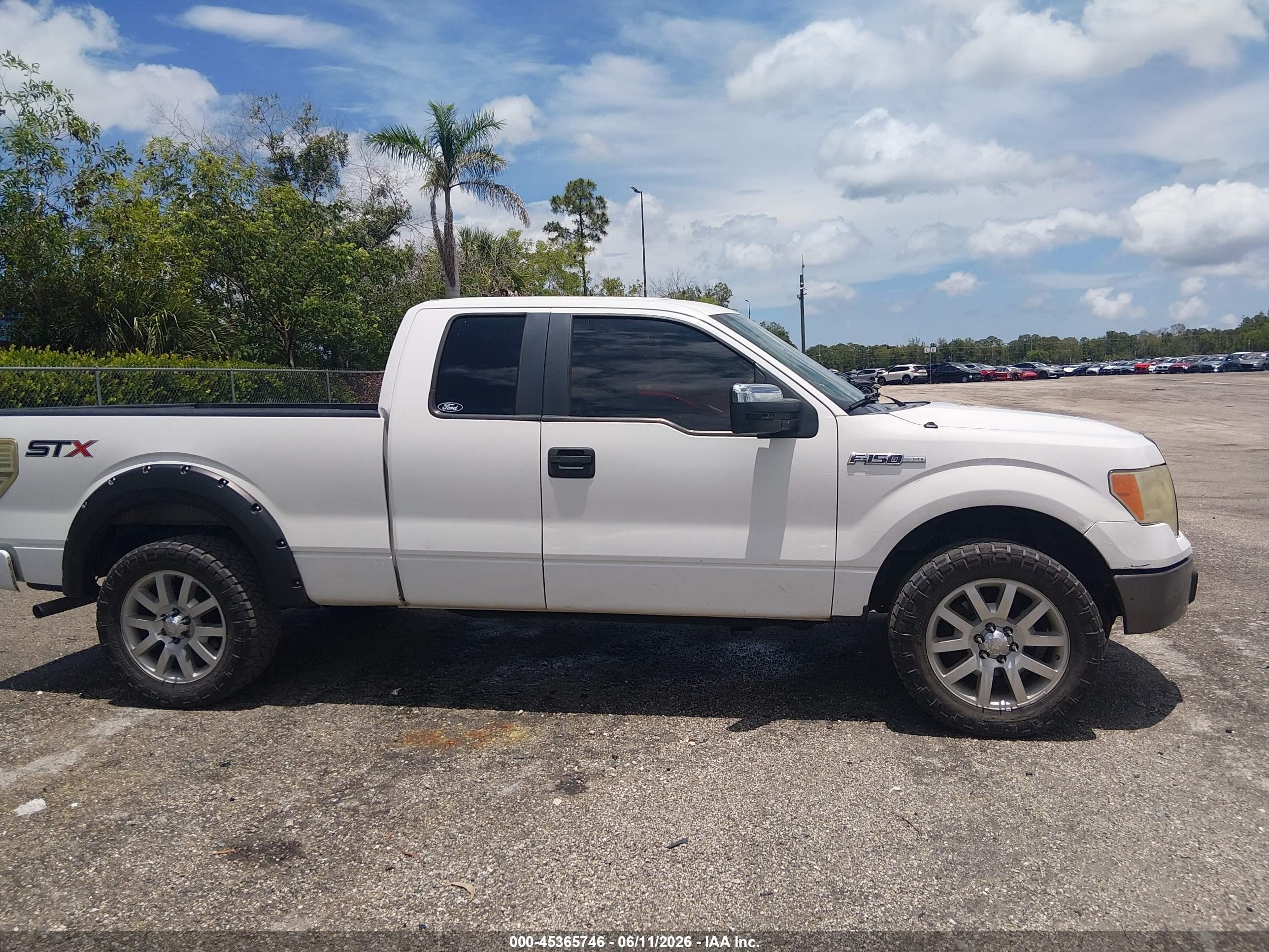 2014 Ford F-150 Stx Белый vin: 1FTEX1CM5EFB02324