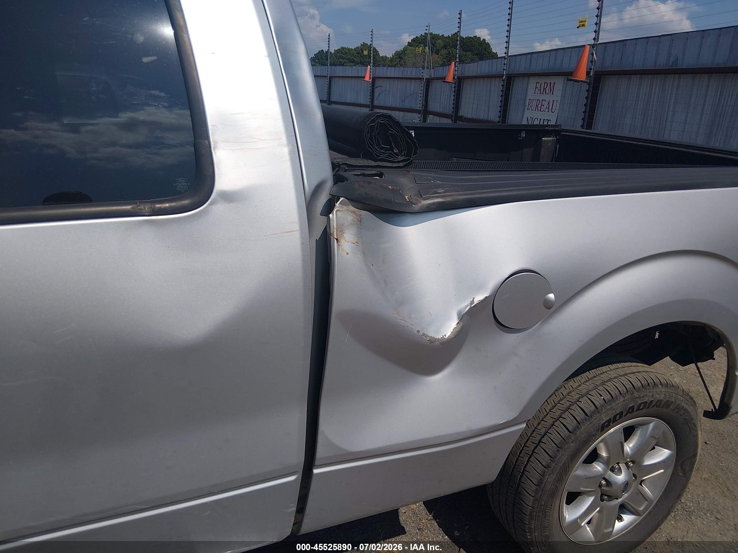 2014 Ford F-150 Xlt Silver vin: 1FTEX1CM5EKD42948