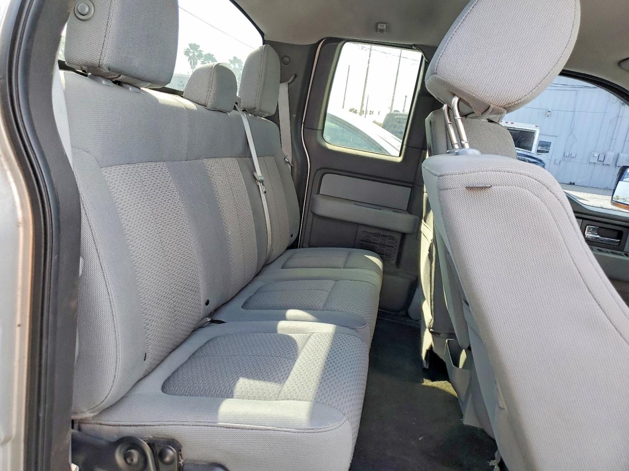 2014 Ford F150 Super Cab Silver vin: 1FTEX1CM5EKG42960