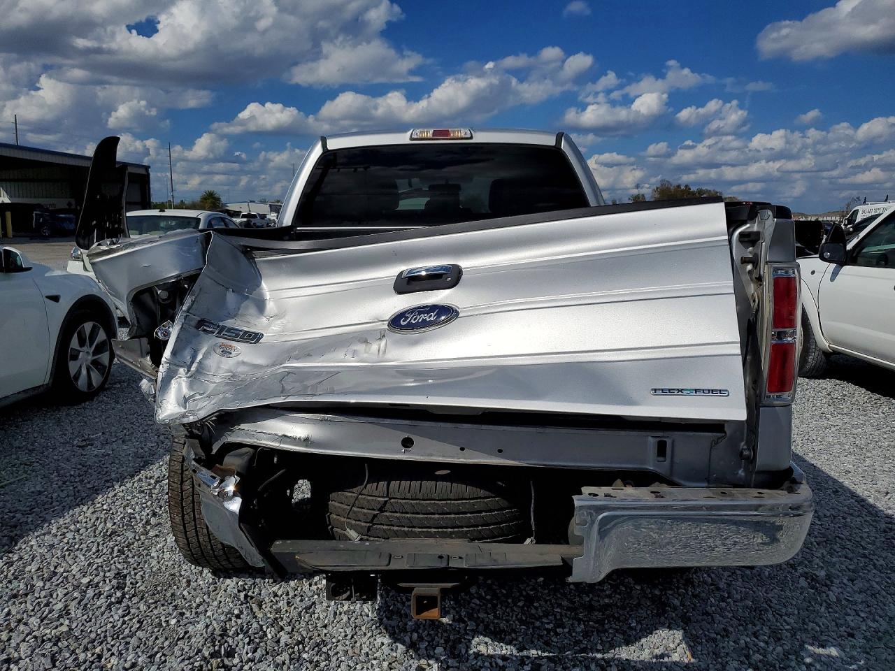 2014 Ford F150 Super Cab Silver vin: 1FTEX1CM5EKG42960