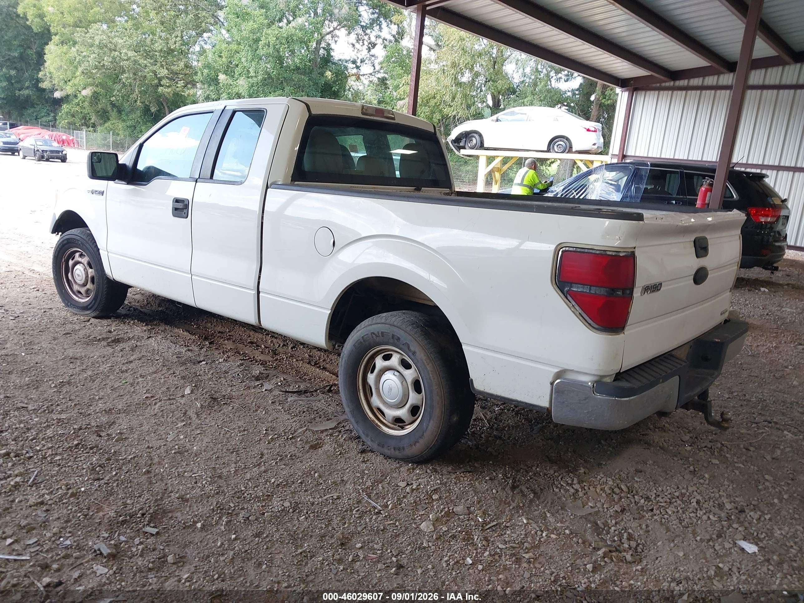 2011 Ford F-150 Xl White vin: 1FTEX1CM6BFB37658