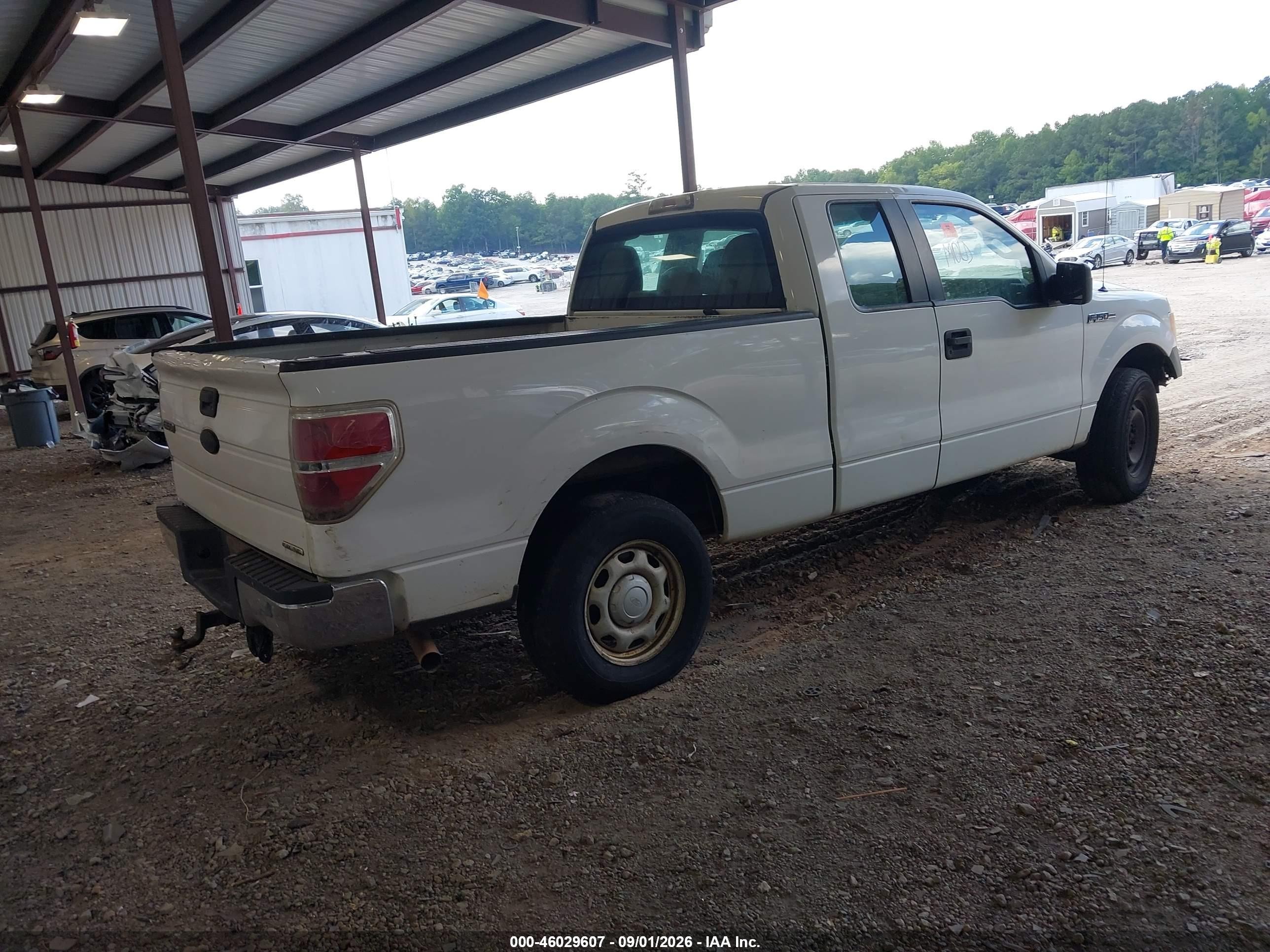 2011 Ford F-150 Xl White vin: 1FTEX1CM6BFB37658
