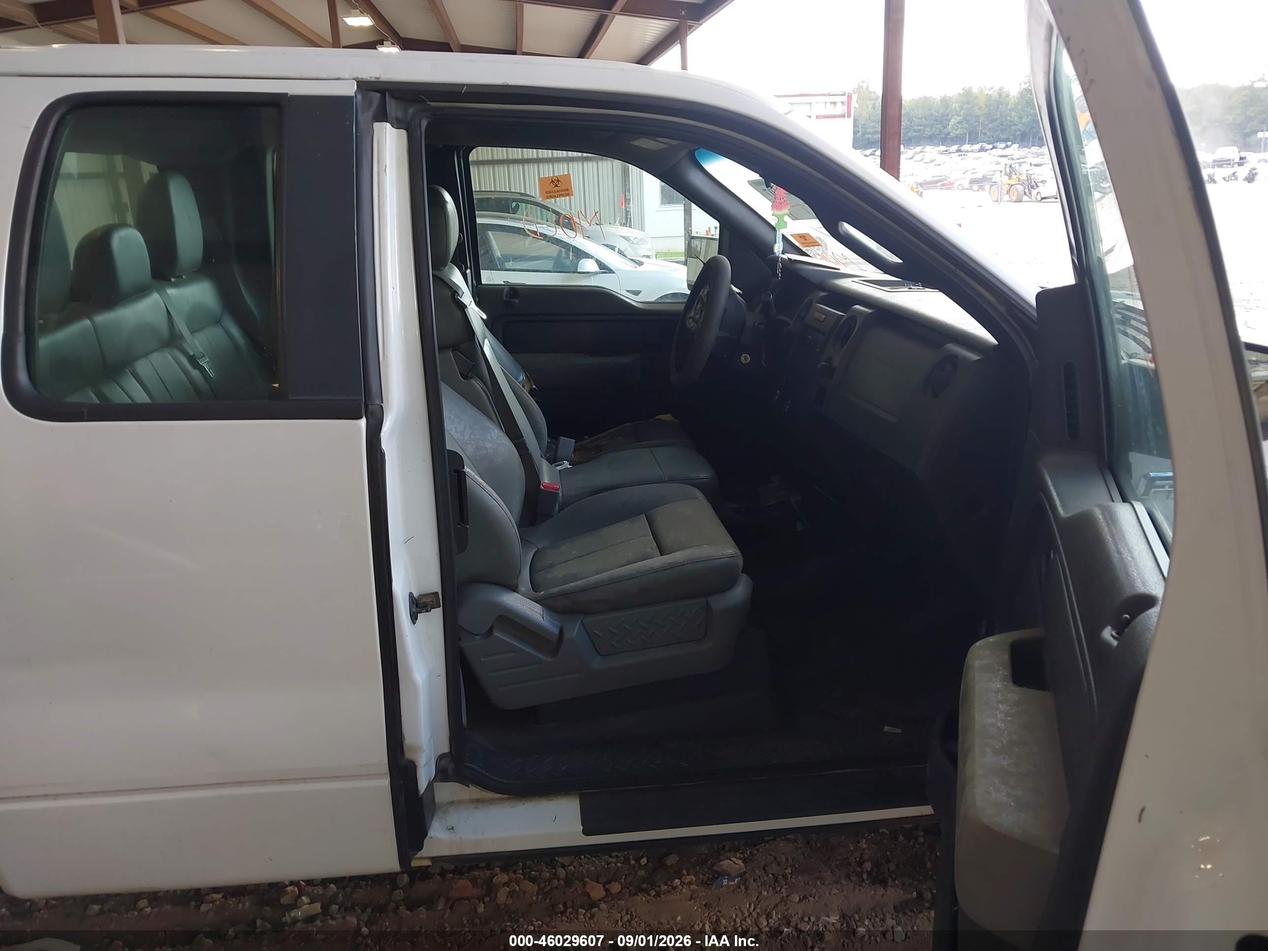2011 Ford F-150 Xl White vin: 1FTEX1CM6BFB37658