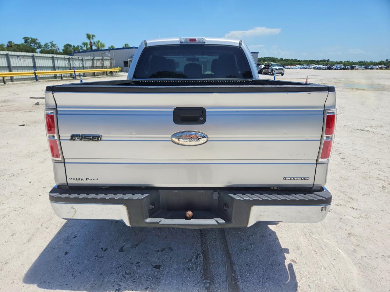2011 Ford F150 Super Cab Silver vin: 1FTEX1CM6BFD22258