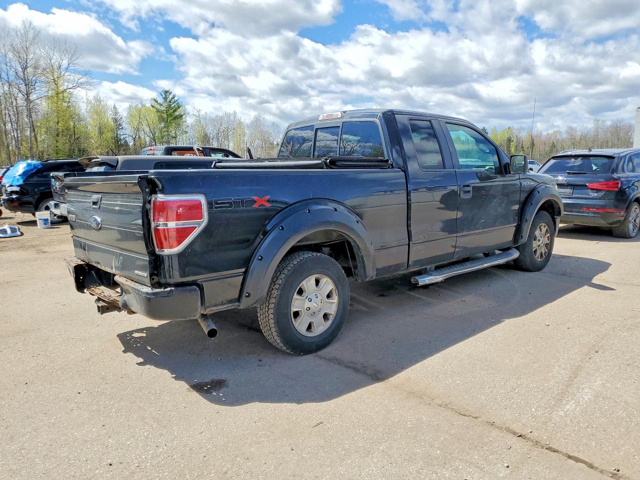 2013 Ford F150 Super Cab Black vin: 1FTEX1CM6DKD38731