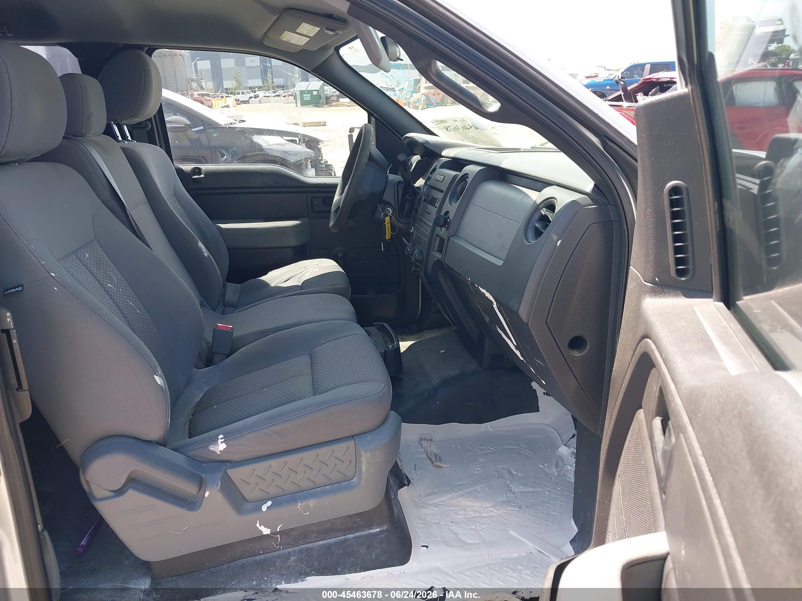 2011 Ford F-150 Xl Silver vin: 1FTEX1CM7BFD21958