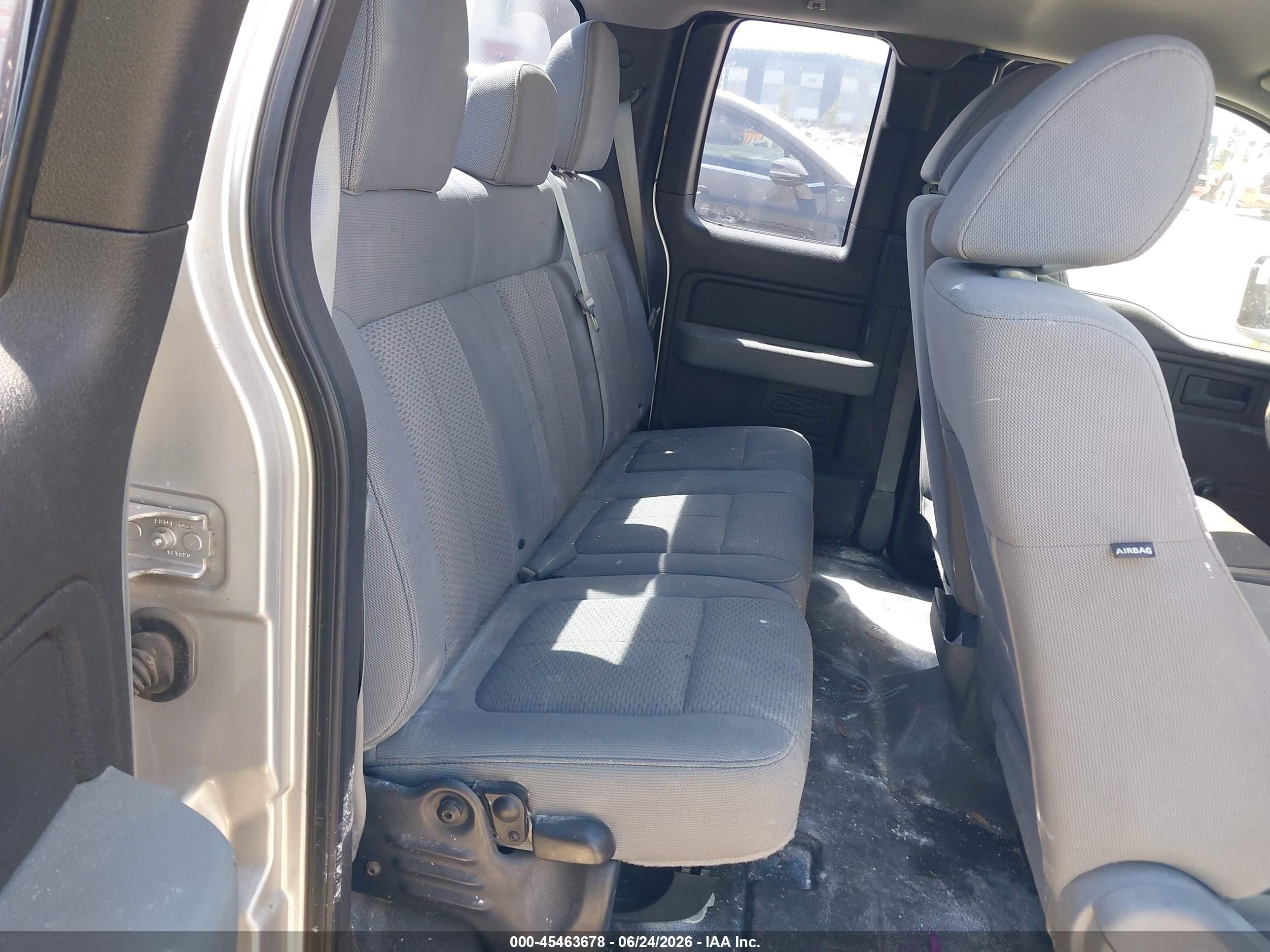 2011 Ford F-150 Xl Silver vin: 1FTEX1CM7BFD21958