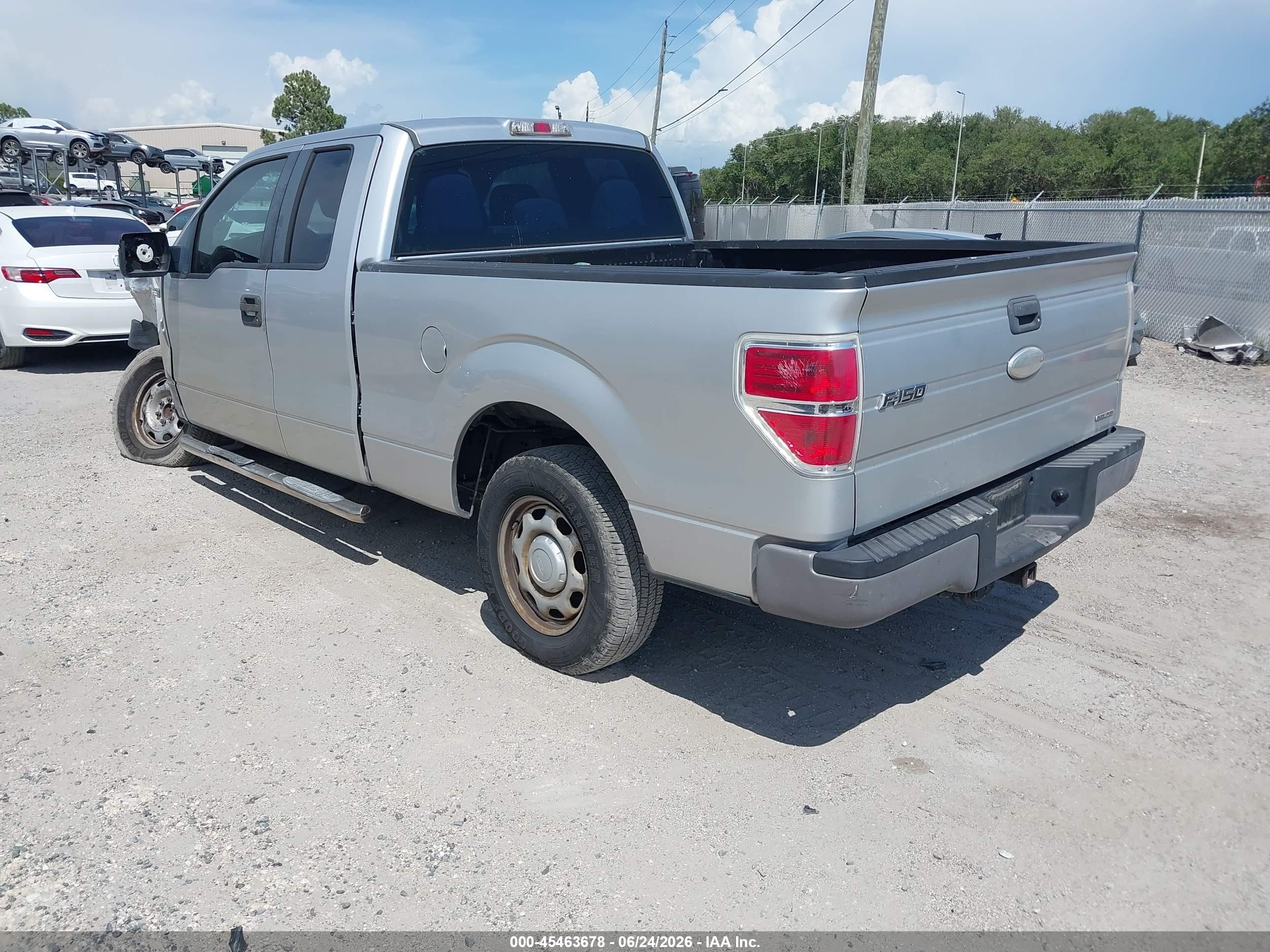 2011 Ford F-150 Xl Silver vin: 1FTEX1CM7BFD21958