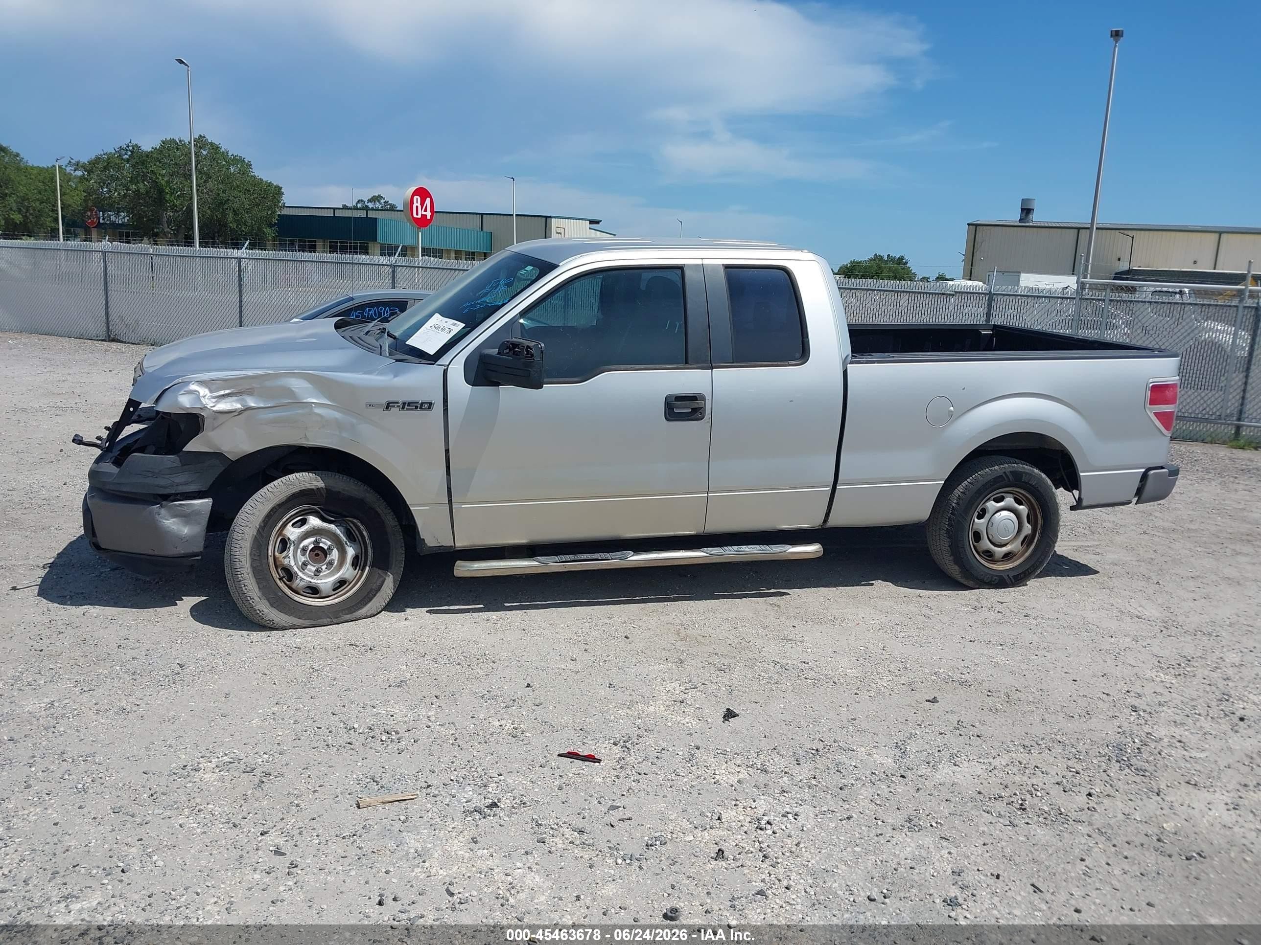 2011 Ford F-150 Xl Silver vin: 1FTEX1CM7BFD21958