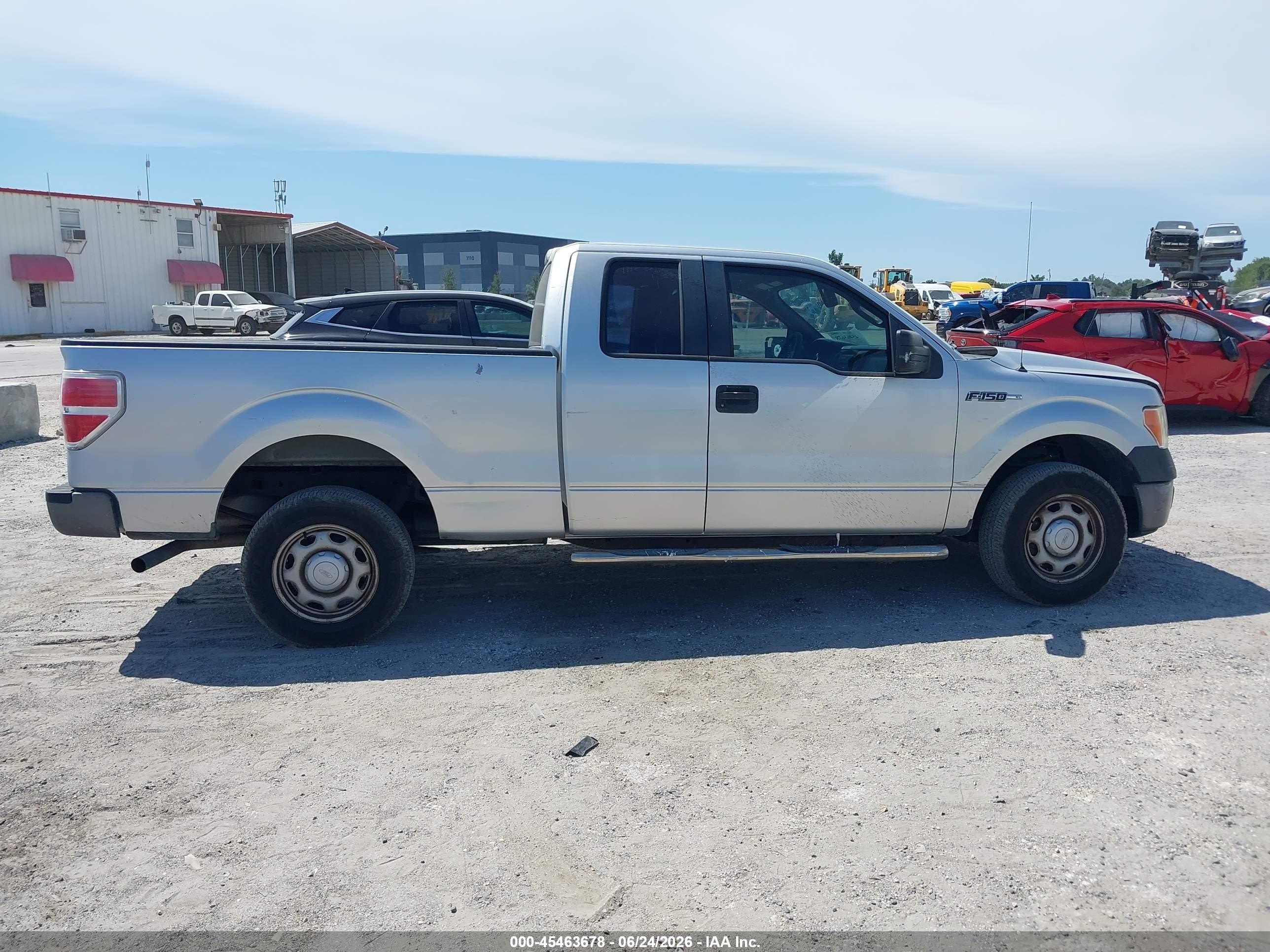 2011 Ford F-150 Xl Silver vin: 1FTEX1CM7BFD21958