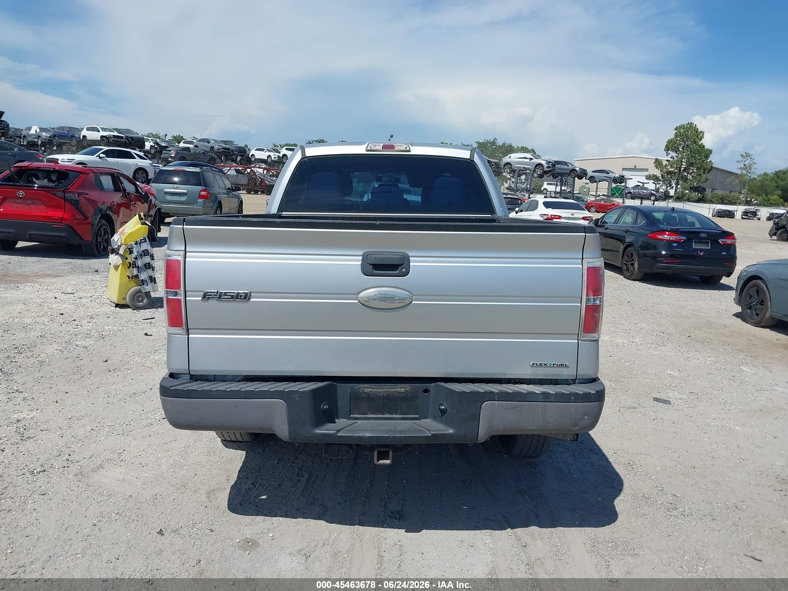2011 Ford F-150 Xl Silver vin: 1FTEX1CM7BFD21958