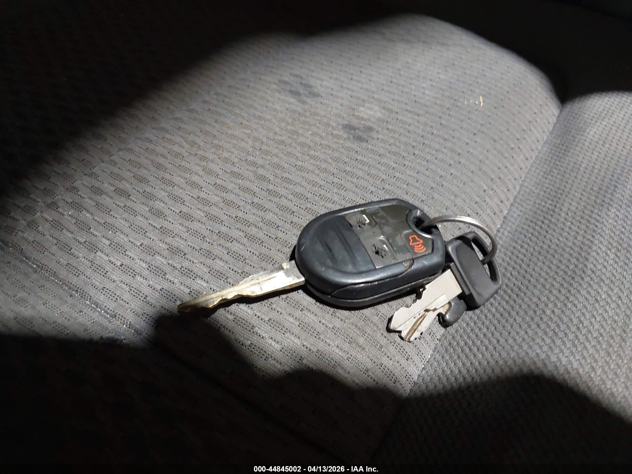 2011 Ford F-150 Xl Red vin: 1FTEX1CM7BKD63196