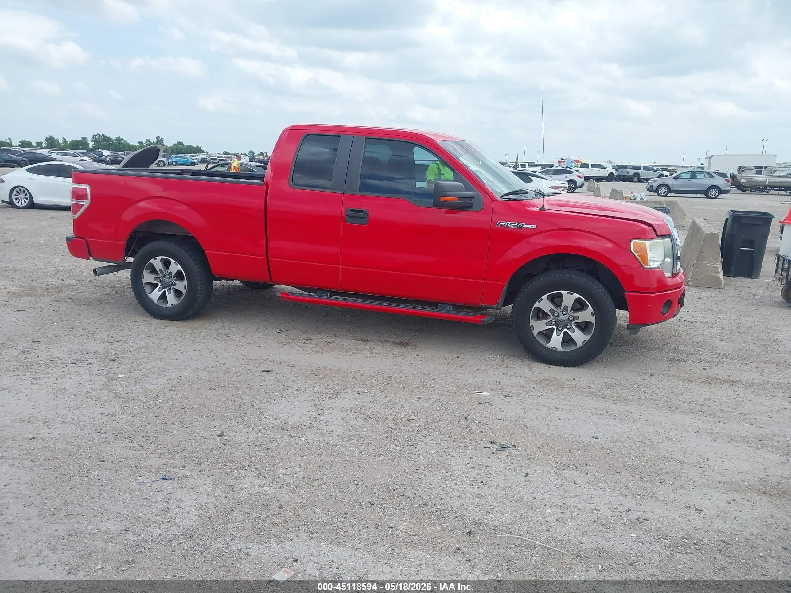 2012 Ford F-150 Xlt Red vin: 1FTEX1CM7CFB53837