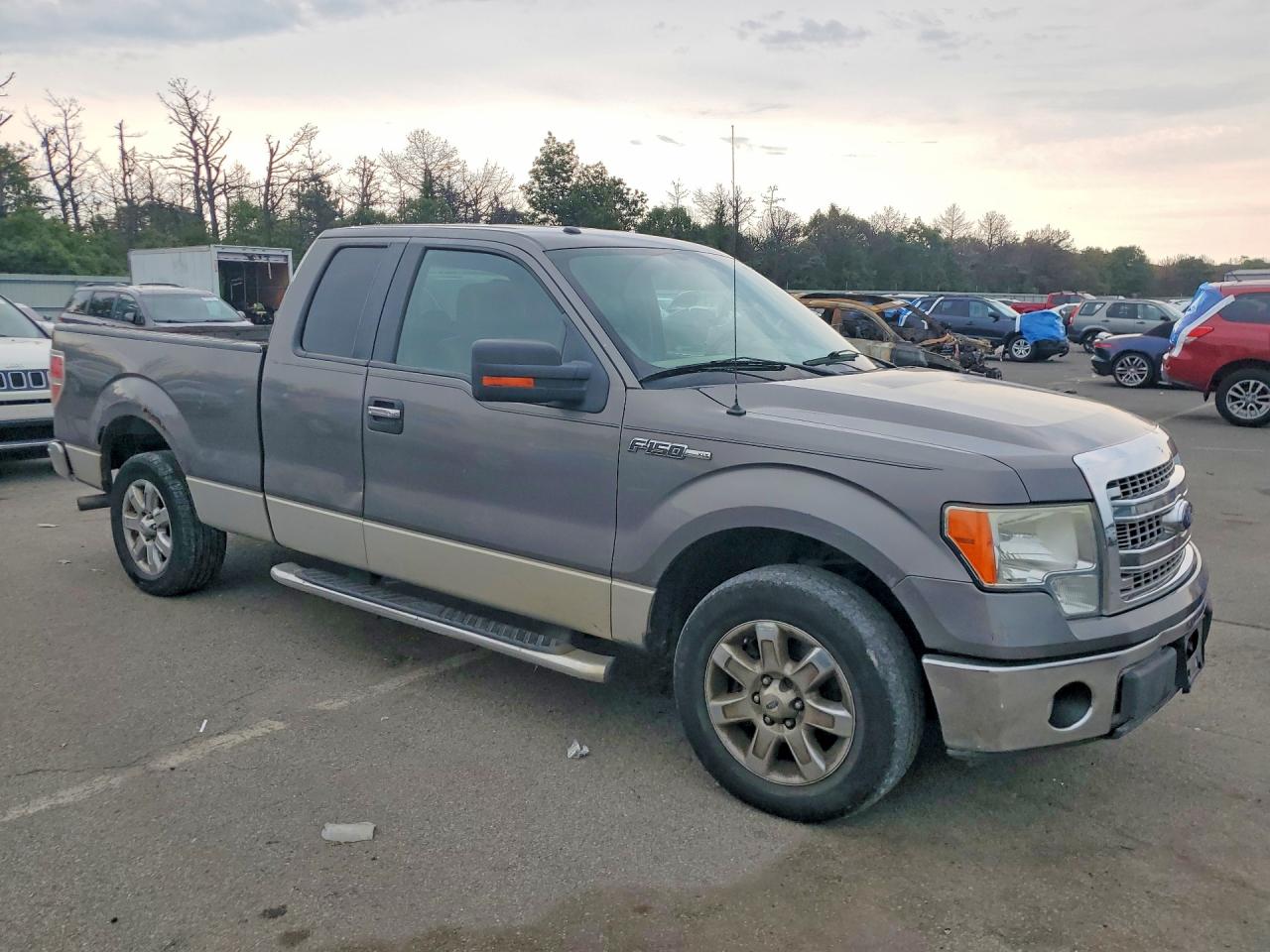 2013 Ford F150 Super Cab Gray vin: 1FTEX1CM7DFB27255