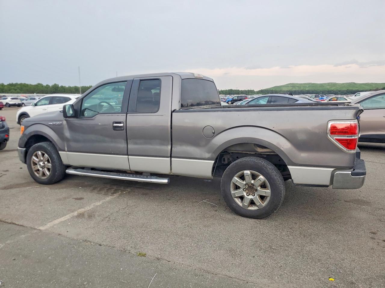 2013 Ford F150 Super Cab Gray vin: 1FTEX1CM7DFB27255