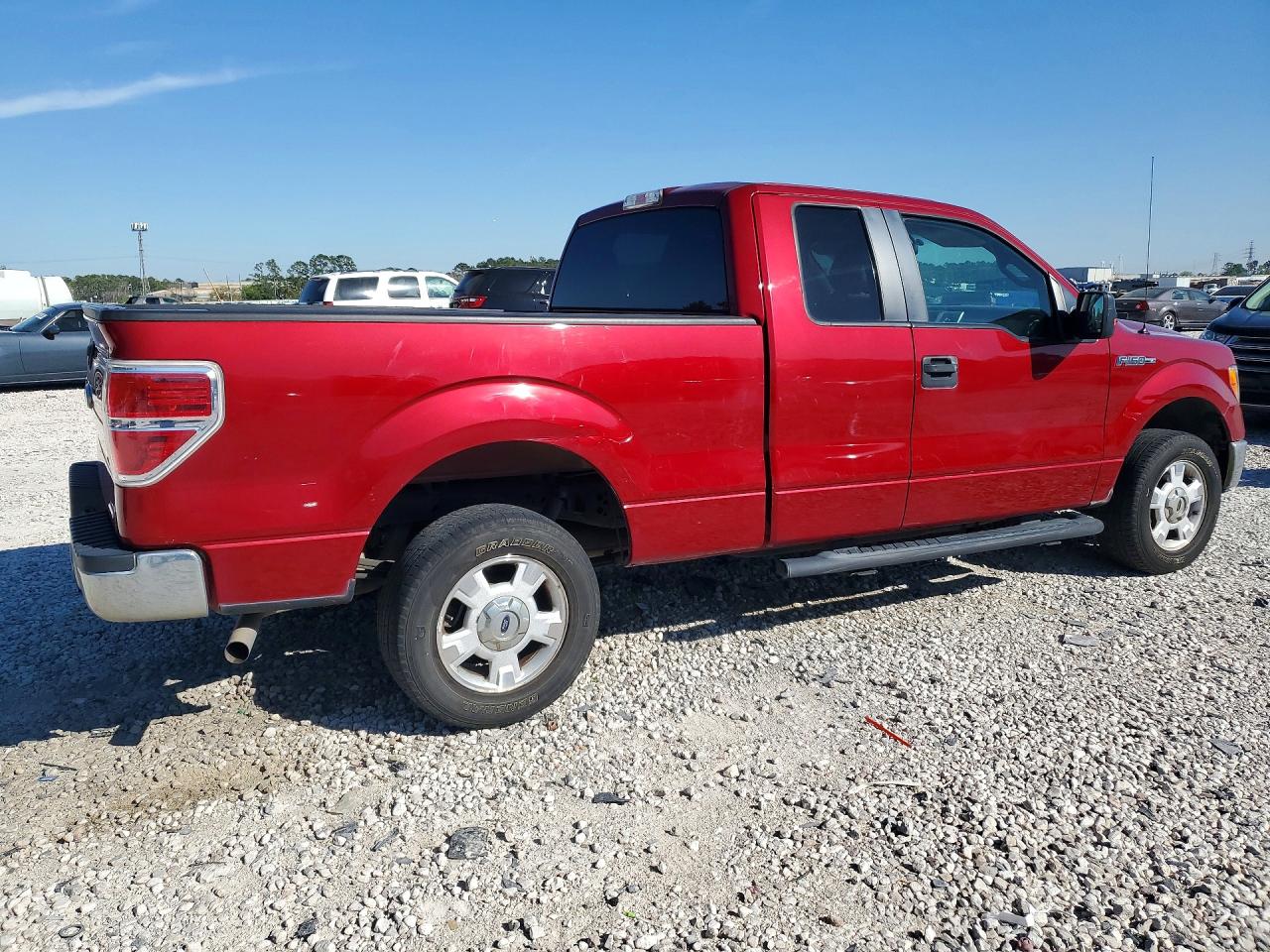 2014 Ford F150 Super Cab Red vin: 1FTEX1CM7EFA04895
