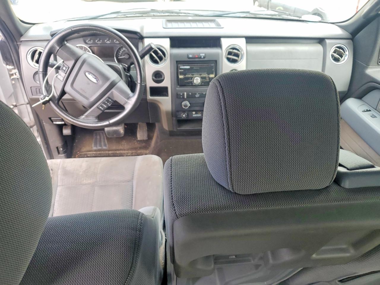 2011 Ford F150 Super Cab Silver vin: 1FTEX1CM8BFB89647
