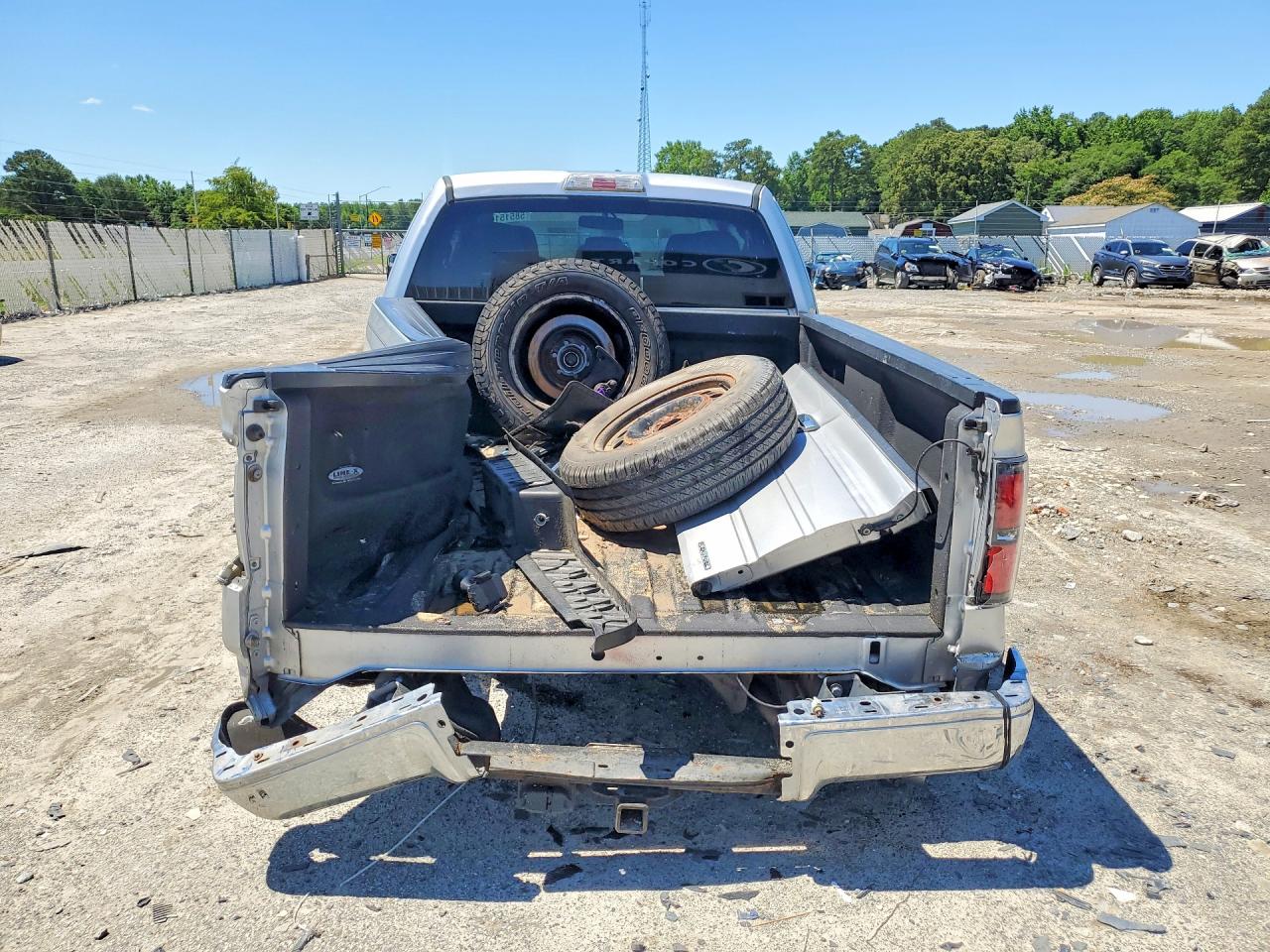 2011 Ford F150 Super Cab Silver vin: 1FTEX1CM8BFB89647