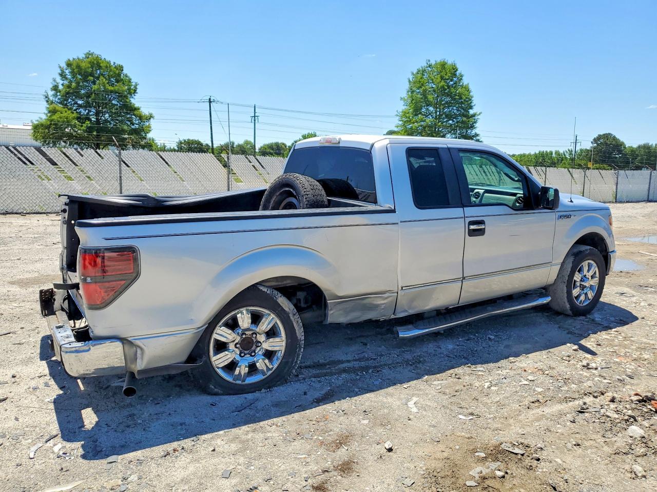 2011 Ford F150 Super Cab Silver vin: 1FTEX1CM8BFB89647