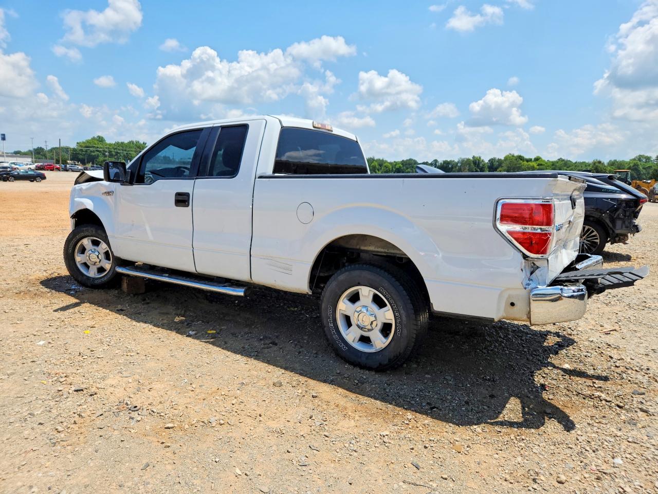 2011 Ford F150 Super Cab Белый vin: 1FTEX1CM8BFC83222