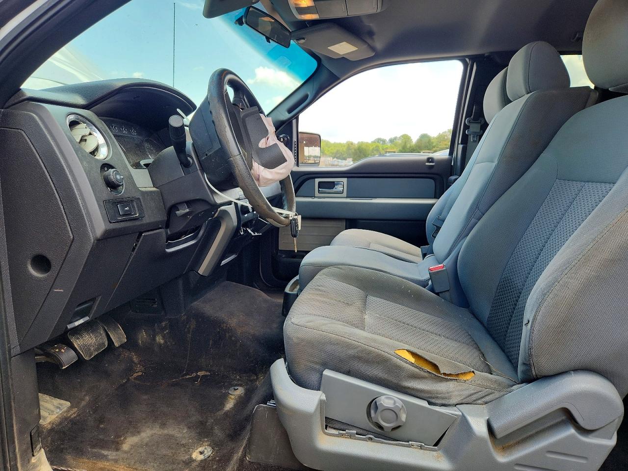 2011 Ford F150 Super Cab Белый vin: 1FTEX1CM8BFC83222
