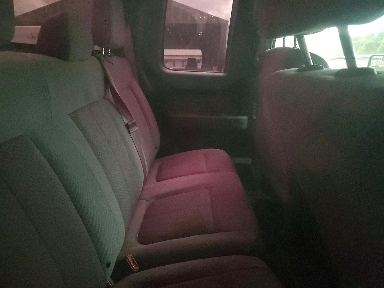 2013 Ford F150 Super Cab White vin: 1FTEX1CM8DFB92261