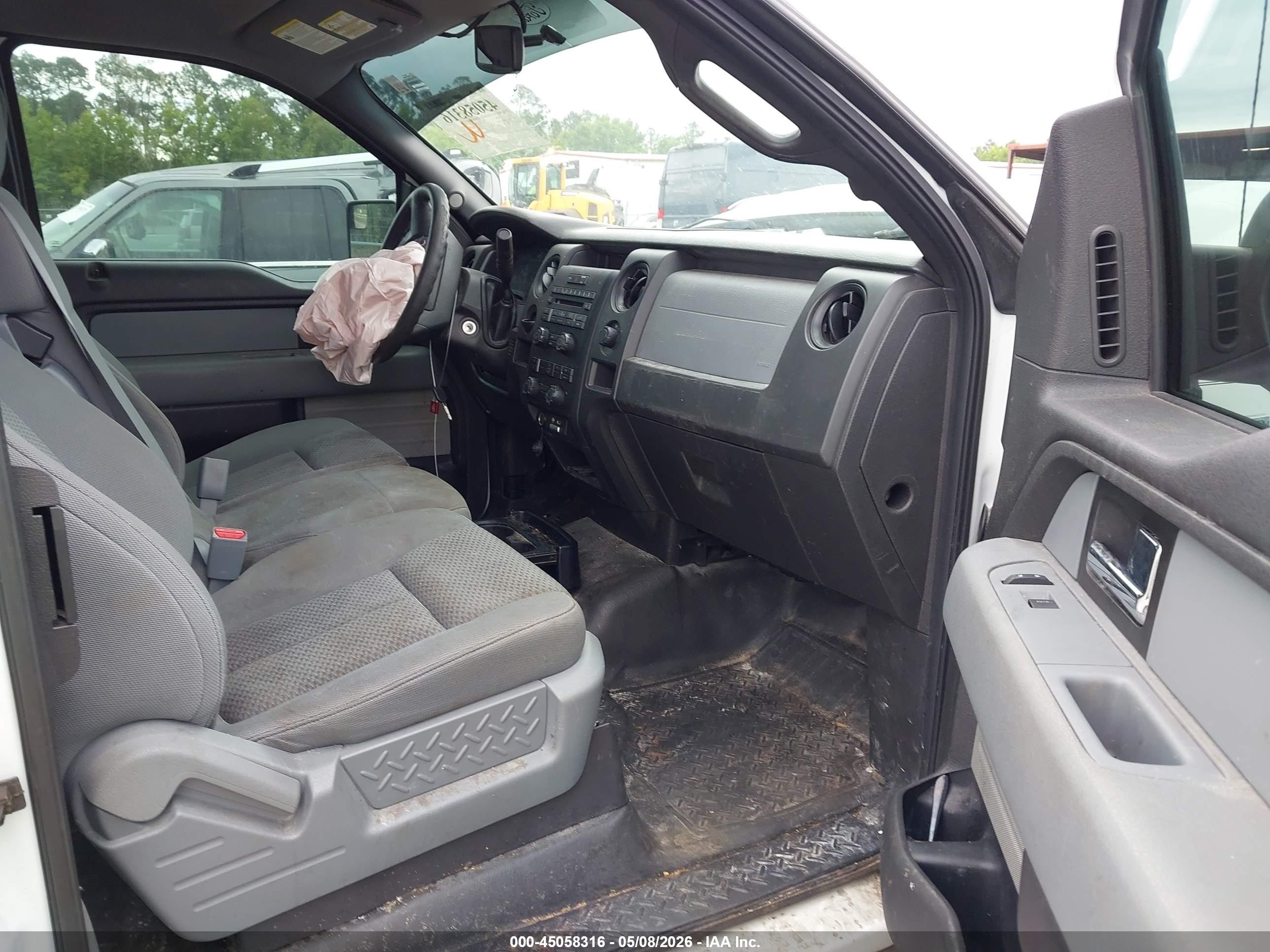 2014 Ford F-150 Stx White vin: 1FTEX1CM8EKG28891
