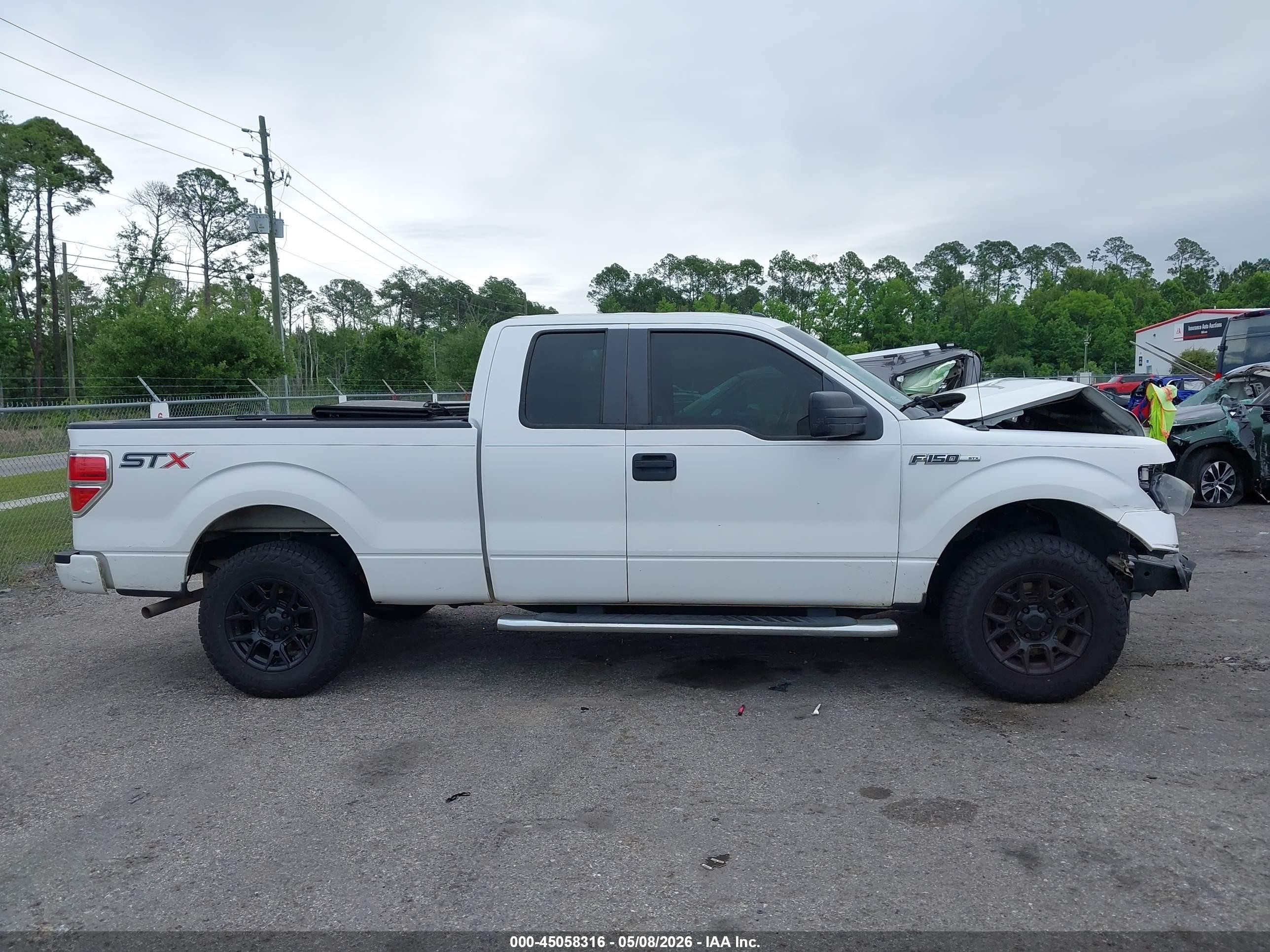 2014 Ford F-150 Stx White vin: 1FTEX1CM8EKG28891