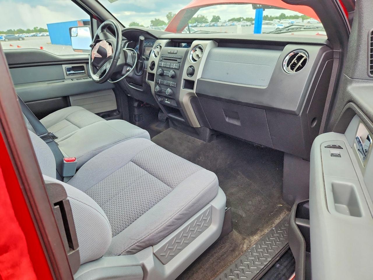 2011 Ford F150 Super Cab Красный vin: 1FTEX1CM9BFA69212
