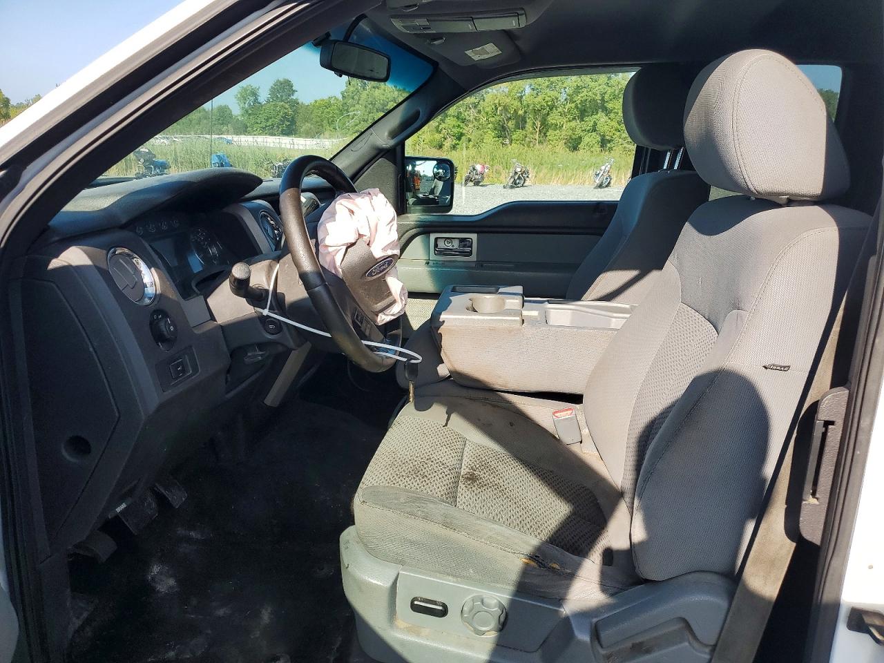 2011 Ford F150 Super Cab White vin: 1FTEX1CM9BFA74720